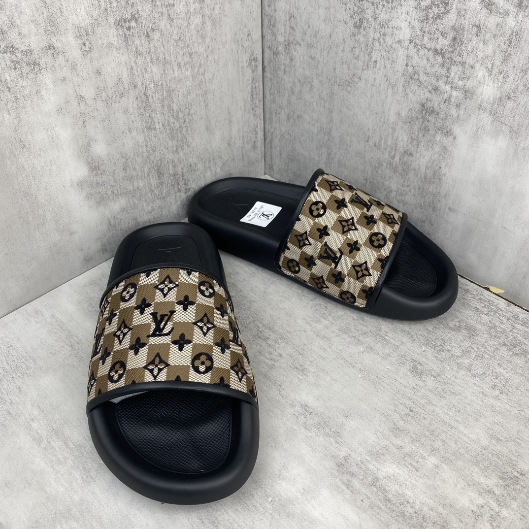 Louis Vuitton 新款上架 LOUI* VUITTO* 24ss lv标压花沙滩拖鞋 全网火爆 独家模具开发 男款38-45