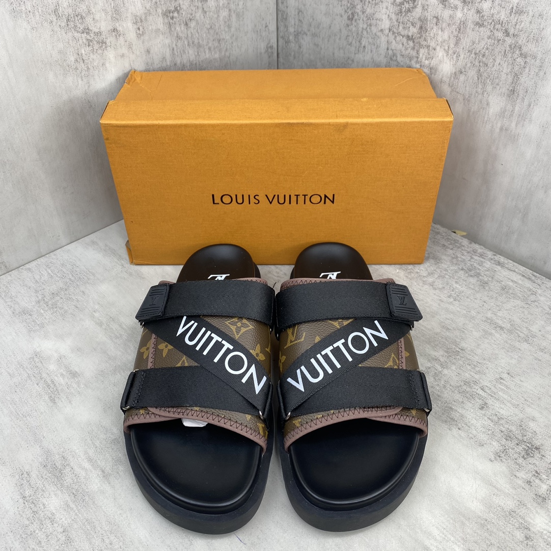 Louis Vuitton 新色上架 LV 24ss 春夏男装凉拖 楦型与 一致 进口 皮料制作 高品质拖鞋凉鞋 尺码：38-45