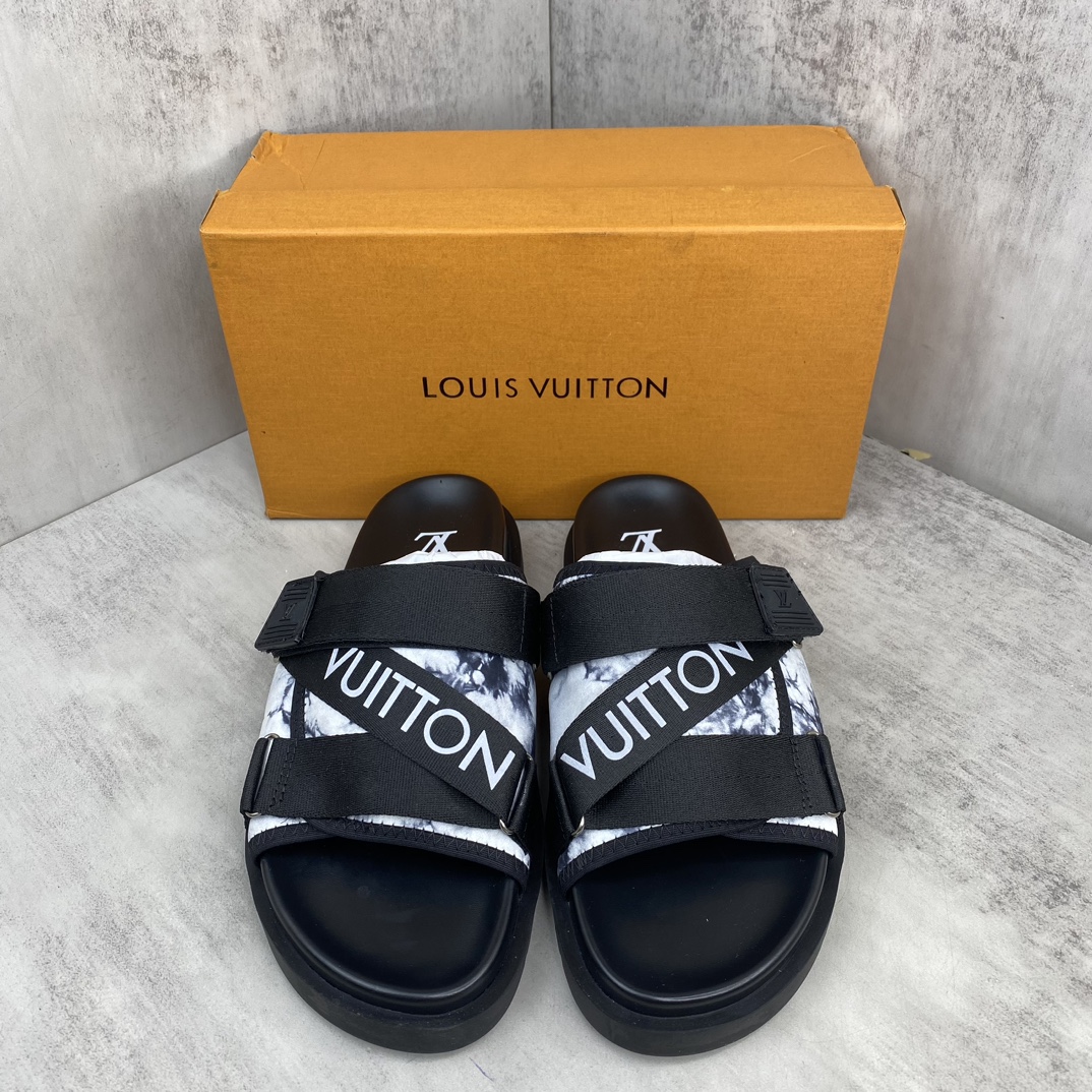 Louis Vuitton 新色上架 LV 24ss 春夏男装凉拖 楦型与 一致 进口 皮料制作 高品质拖鞋凉鞋 尺码：38-45