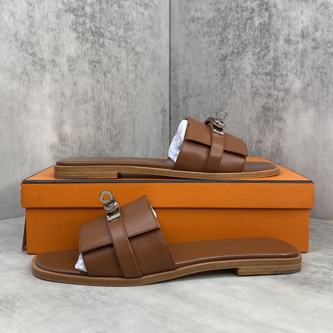 Hermès 新款上架 爱马仕 H人字拖 女拖鞋 款式 传久 经得起考验
