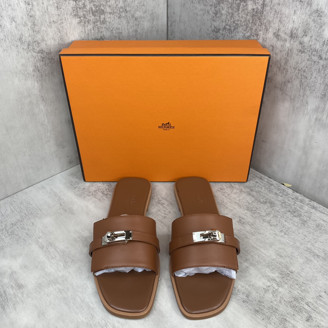Hermès 新款上架 爱马仕 H人字拖 女拖鞋 款式 传久 经得起考验