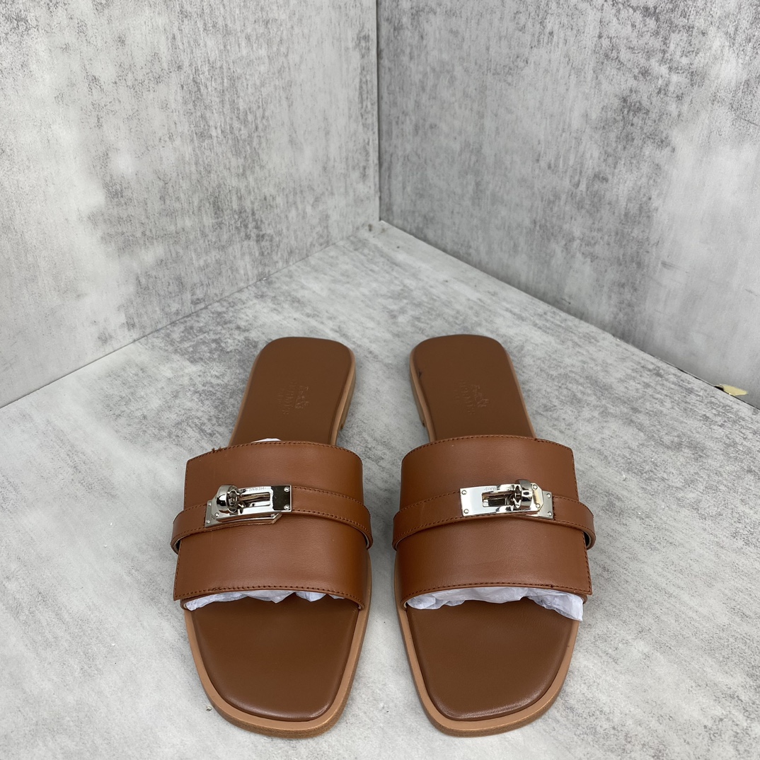 Hermès 新款上架 爱马仕 H人字拖 女拖鞋 款式 传久 经得起考验