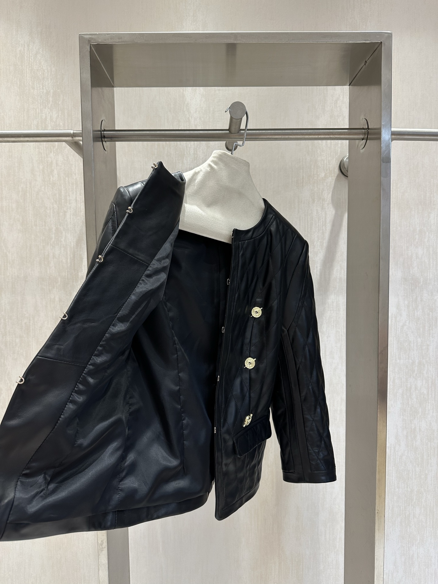Balmain Lambskin Embroidered Jacket & Skirt Set - Chic & Luxurious 3 i1745242238877 5076 0 1