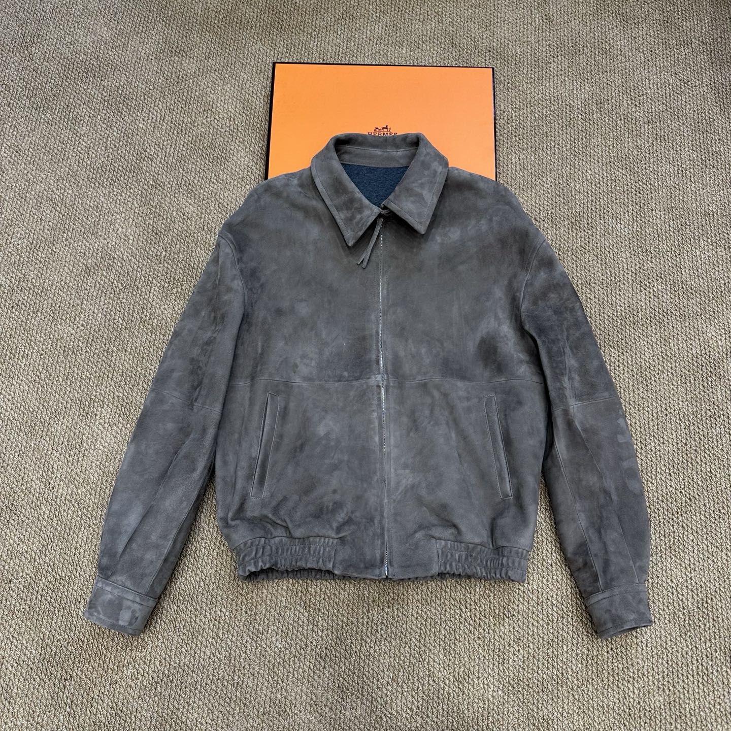 “Velvet Baseball Suits in Dustproof Bag: Custom Color, Old Money Style”