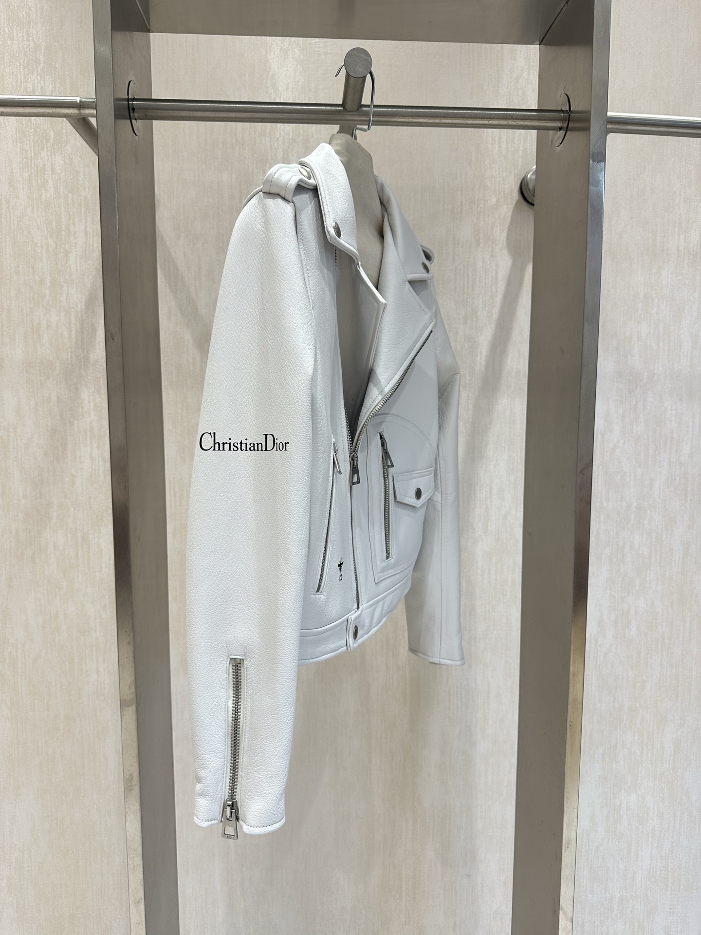 Dior White Lambskin Leather Jacket with Heart Manor Print 3 i1745617299392 5675 0 1