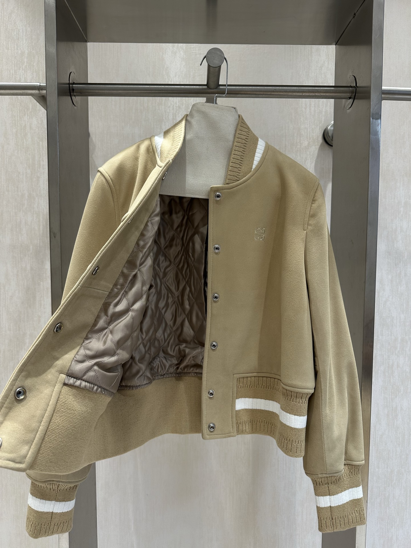 Givenchy Paris Reversible Print Lambskin Baseball Jacket - Chic & Trendy 3 i1746629730180 4858 0 1