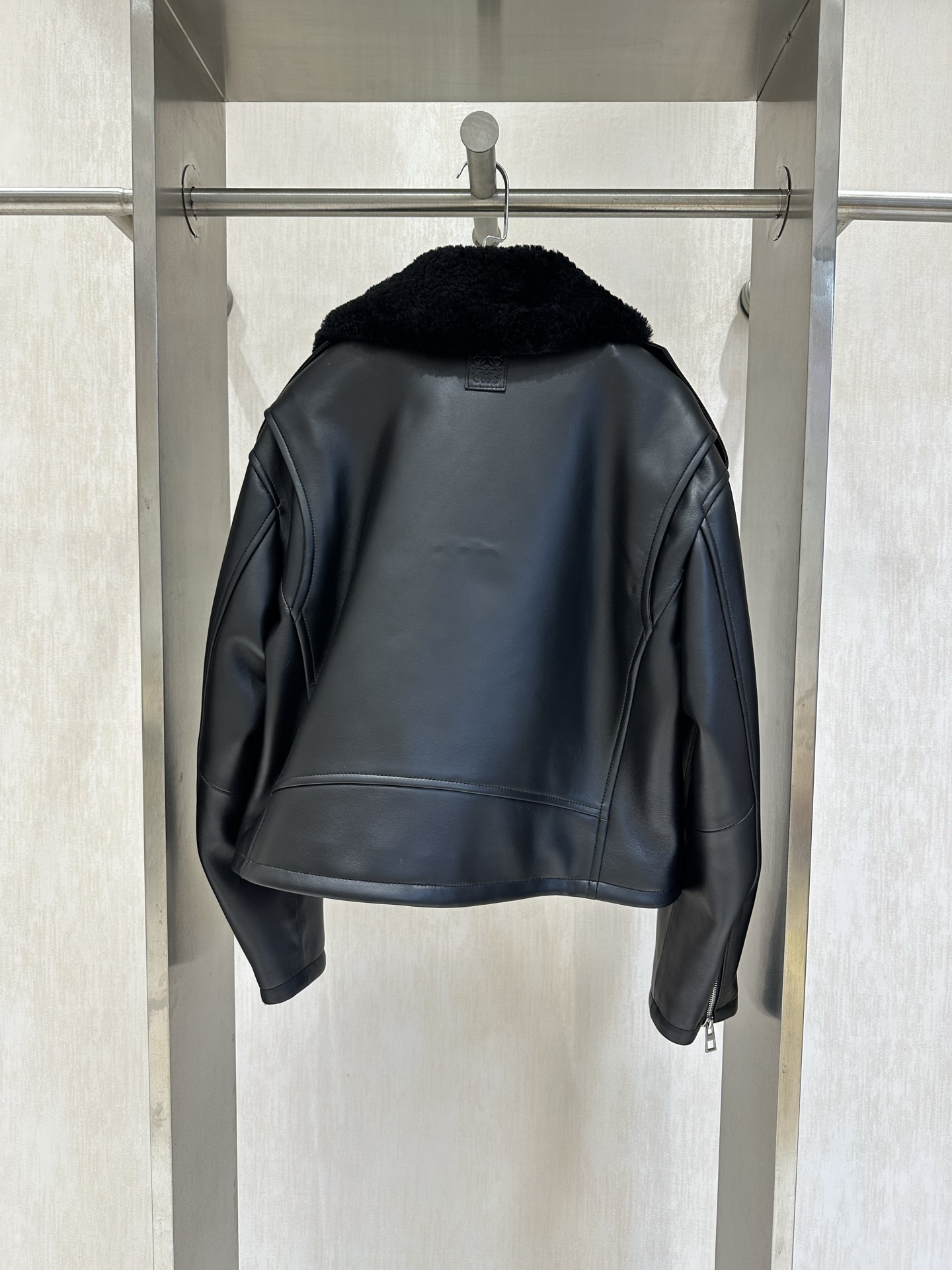 Loewe Leather and Wool Collar Biker Jacket - Chic & Edgy Outerwear 5 i1746631589810 7713 0 3