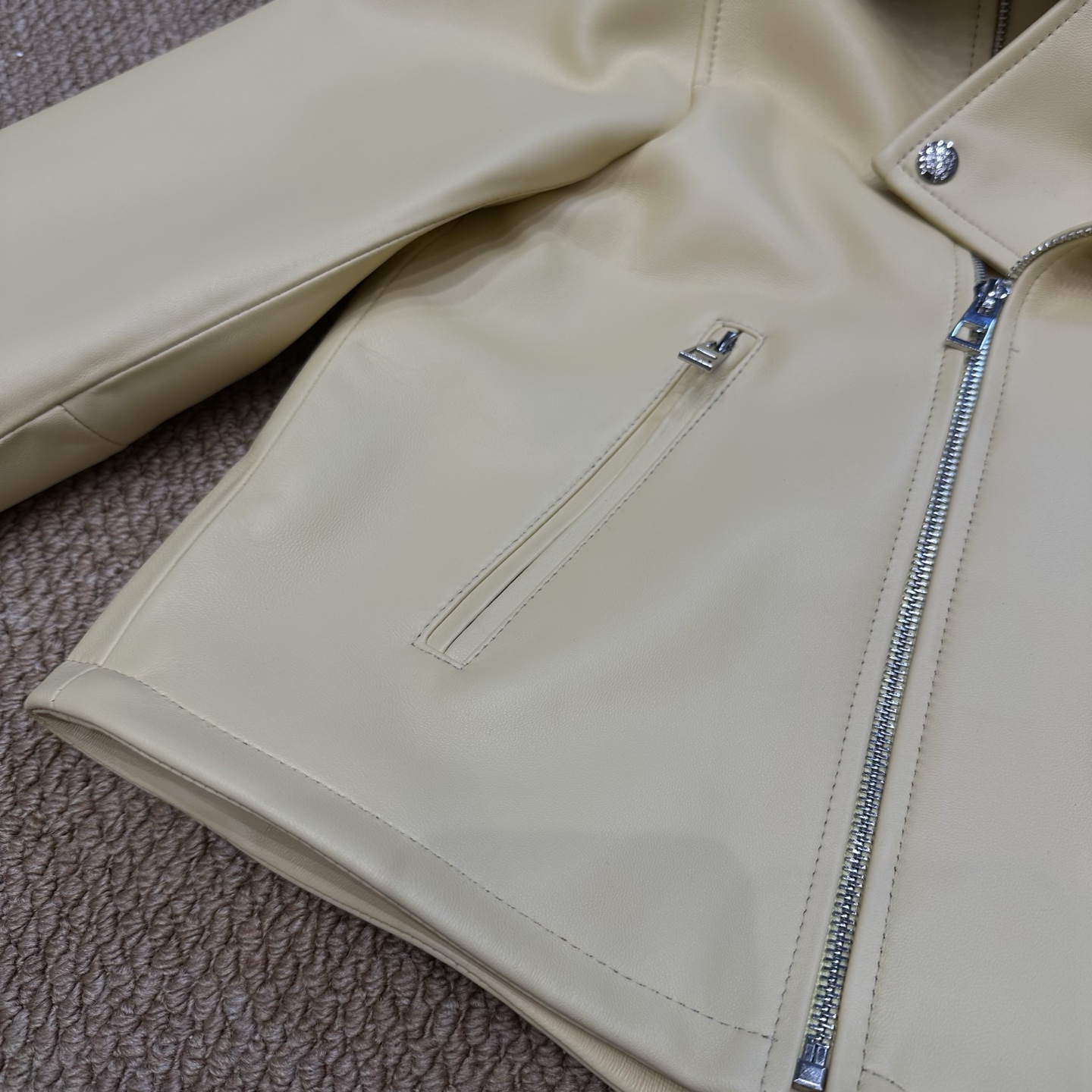 Loewe Biker Jacket: Genuine Leather & Wool Collar, Chic & Edgy Style - M-XL 6 i1746632280286 3690 0 4