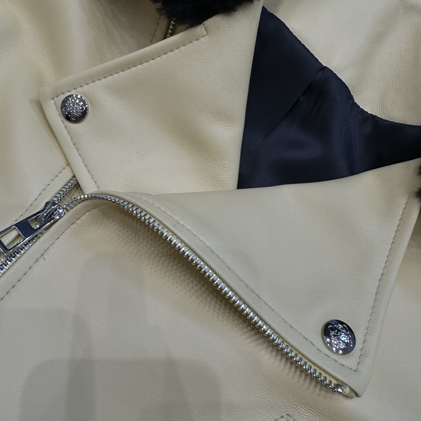 Loewe Biker Jacket: Genuine Leather & Wool Collar, Chic & Edgy Style - M-XL 5 i1746632282178 5704 0 3