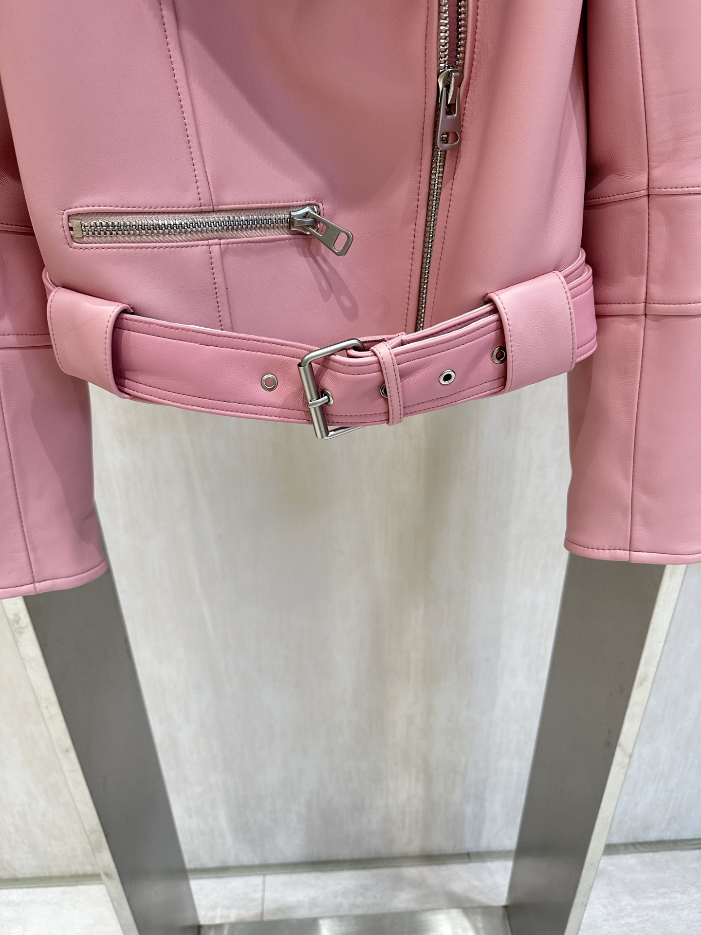 M*cq Alexander McQueen Lambskin Biker Jacket - Classic Motorcycle Style 6 i1752369761667 1716 0 4