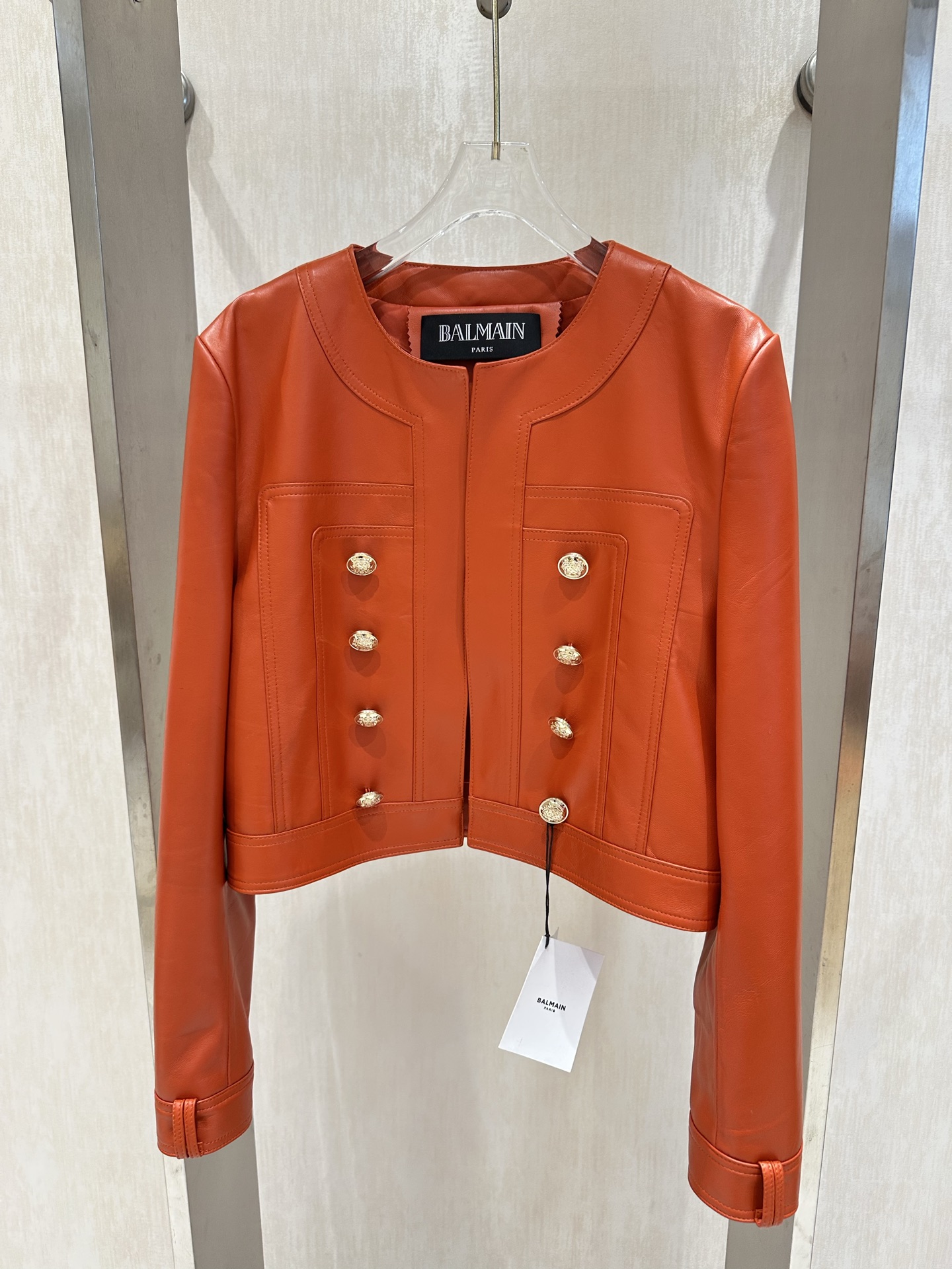 Ba*main Balman Double-Button Short Coat in Soft Skin with Customization Options - 图片 4