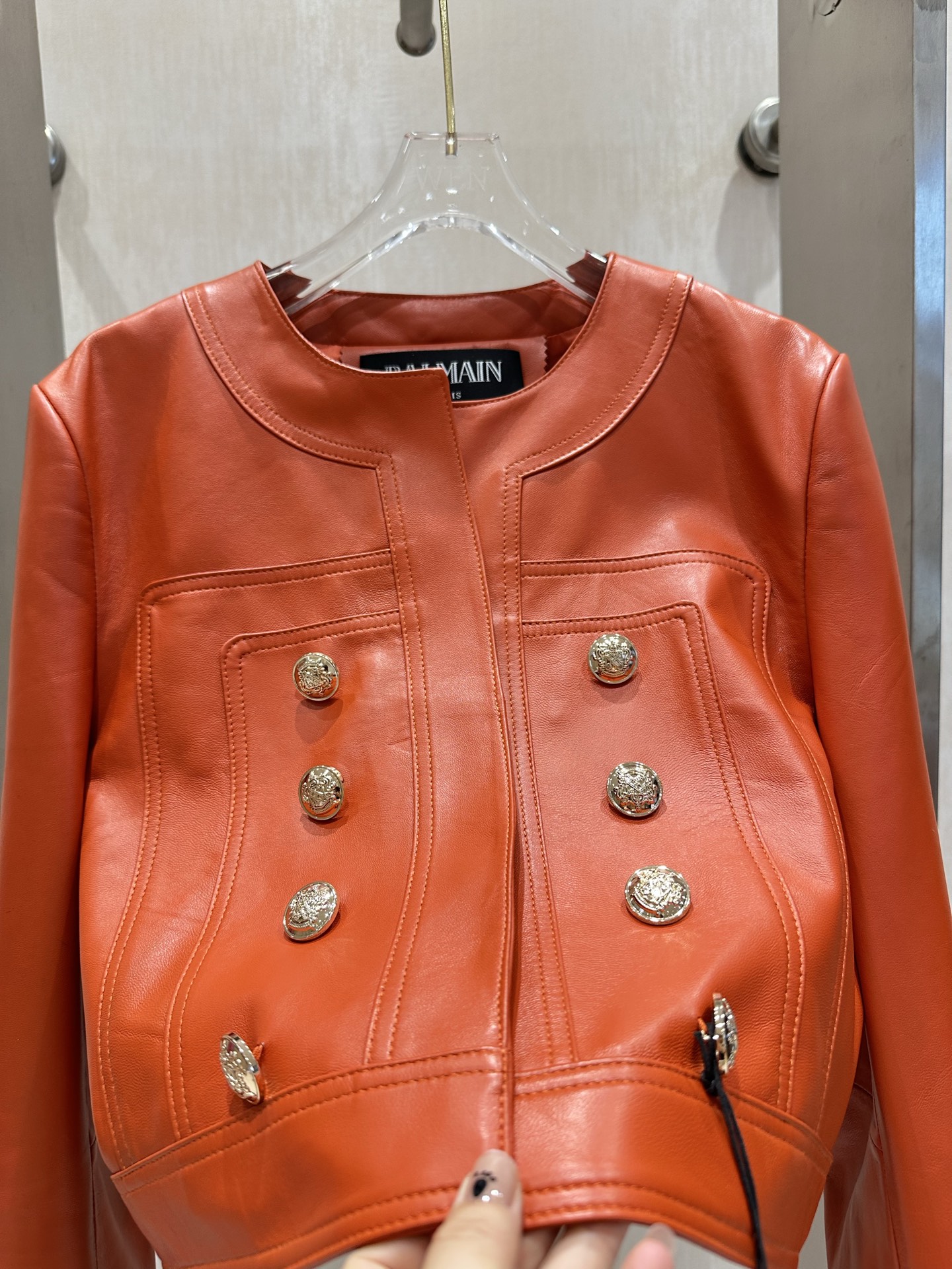 Ba*main Balman Double-Button Short Coat in Soft Skin with Customization Options - 图片 7