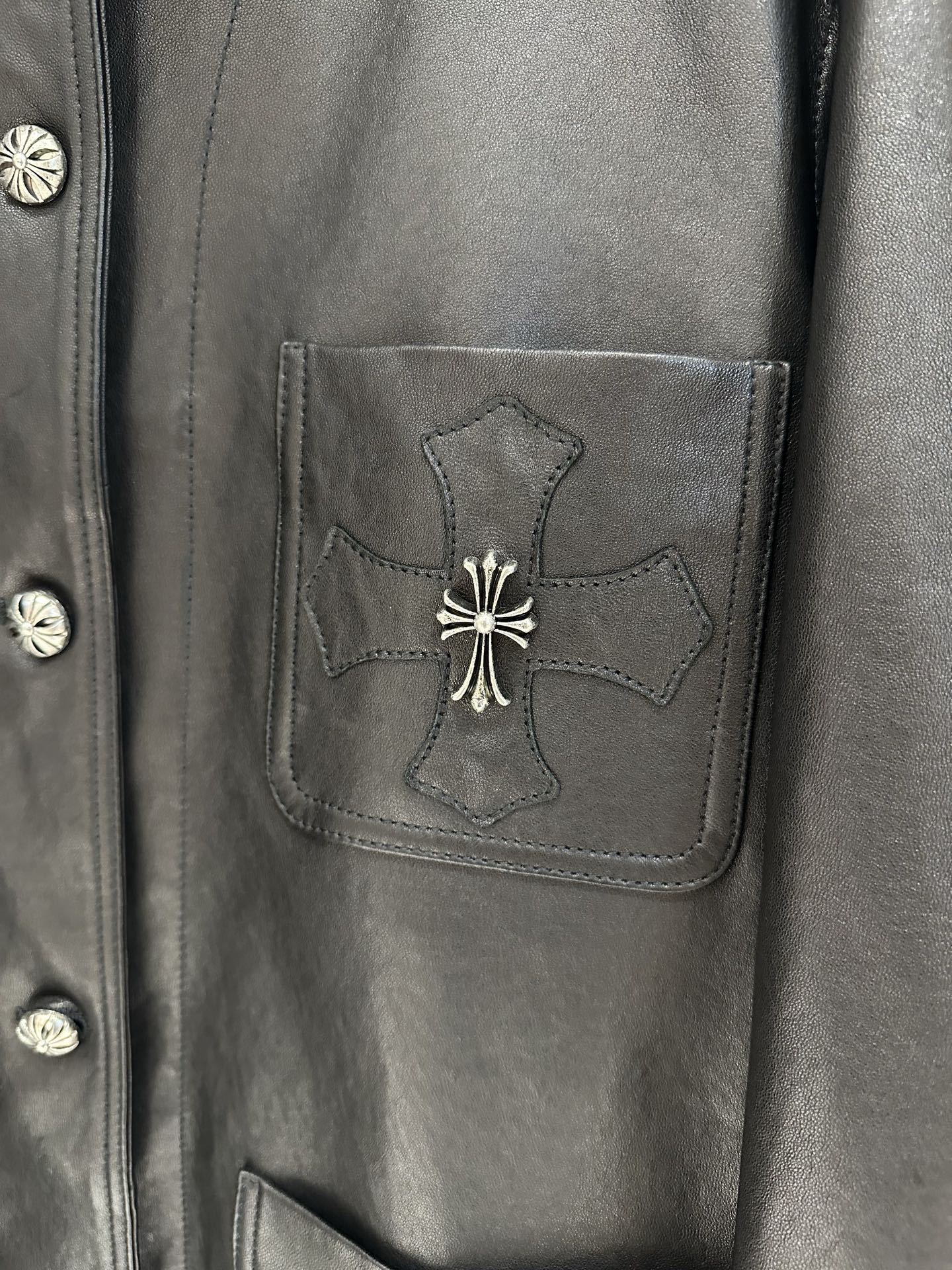 High-Quality Sheepskin Leather Coat in Monochrome, Tailor-Made Design, Latest Release - 图片 6