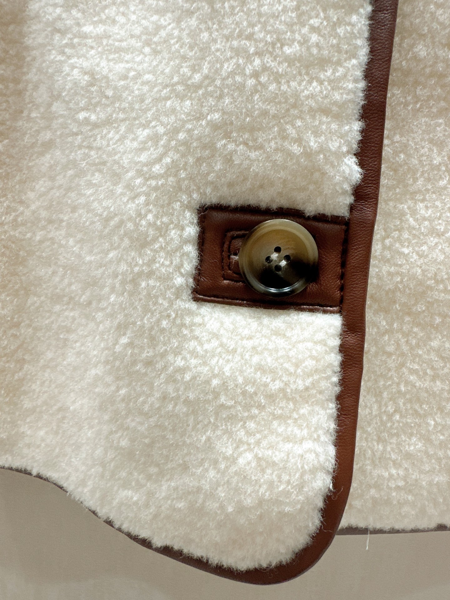 Loro Piana Button-Up Cashmere Jacket: Soft, Warm, and Exquisitely Detailed 9 i1758245976072 8825 0 7