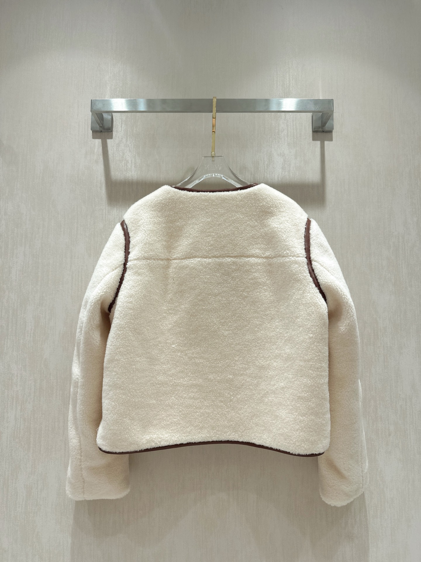 Loro Piana Button-Up Cashmere Jacket: Soft, Warm, and Exquisitely Detailed 3 i1758245980091 5109 0 1