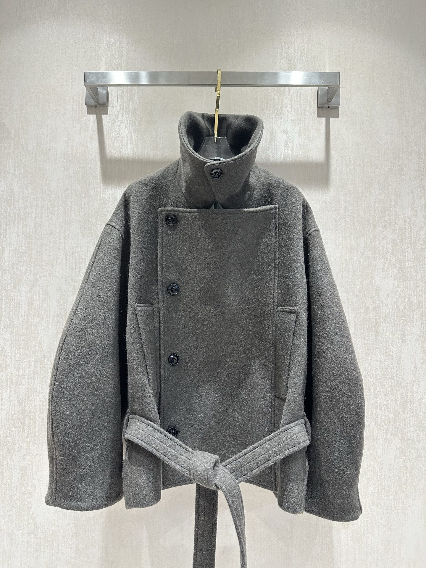 Lemaire Gray-Green Wool Blend Belted Short Coat - Stylish & Comfortable 3 i1758288225071 1066 0 1