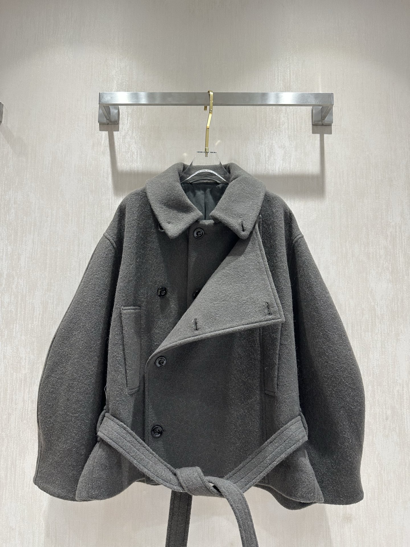 Lemaire Gray-Green Wool Blend Belted Short Coat - Stylish & Comfortable 4 i1758288225075 3932 0 2