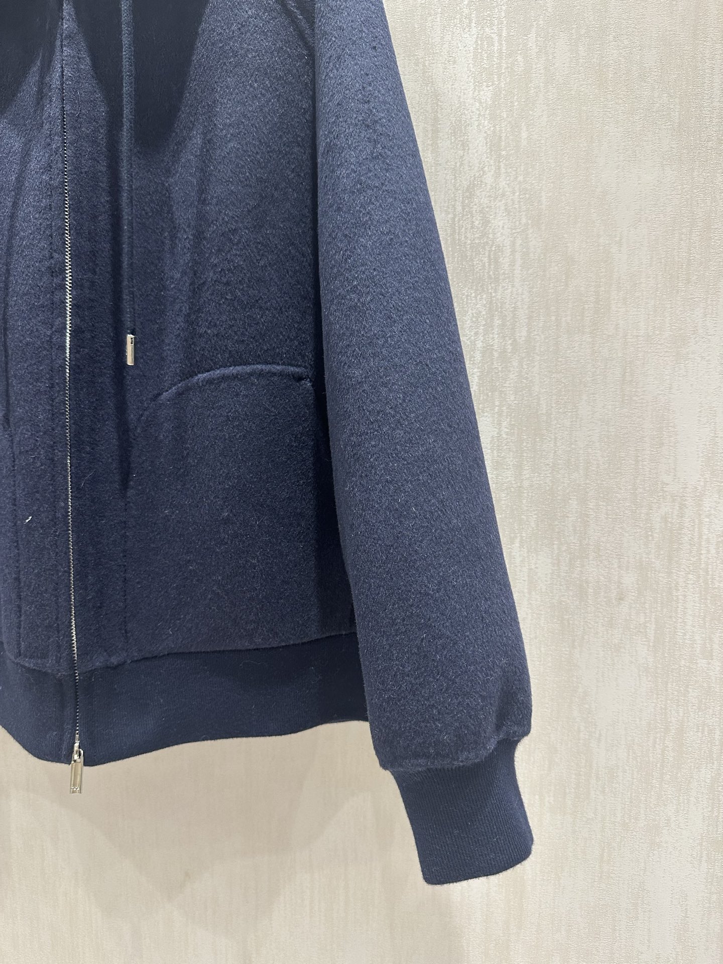 Dior Double-Sided Wool Coat with Logo Jacquard - Stylish & Luxurious 6 i1758358935149 948 0 4