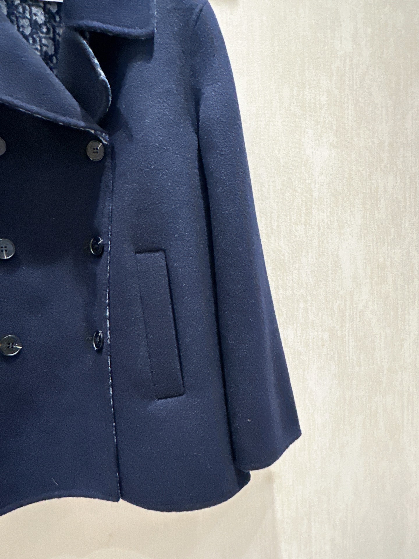 Dior-Inspired Wool Coat: Double-Sided Logo Design, High-End Quality 5 i1758360206561 8082 0 3