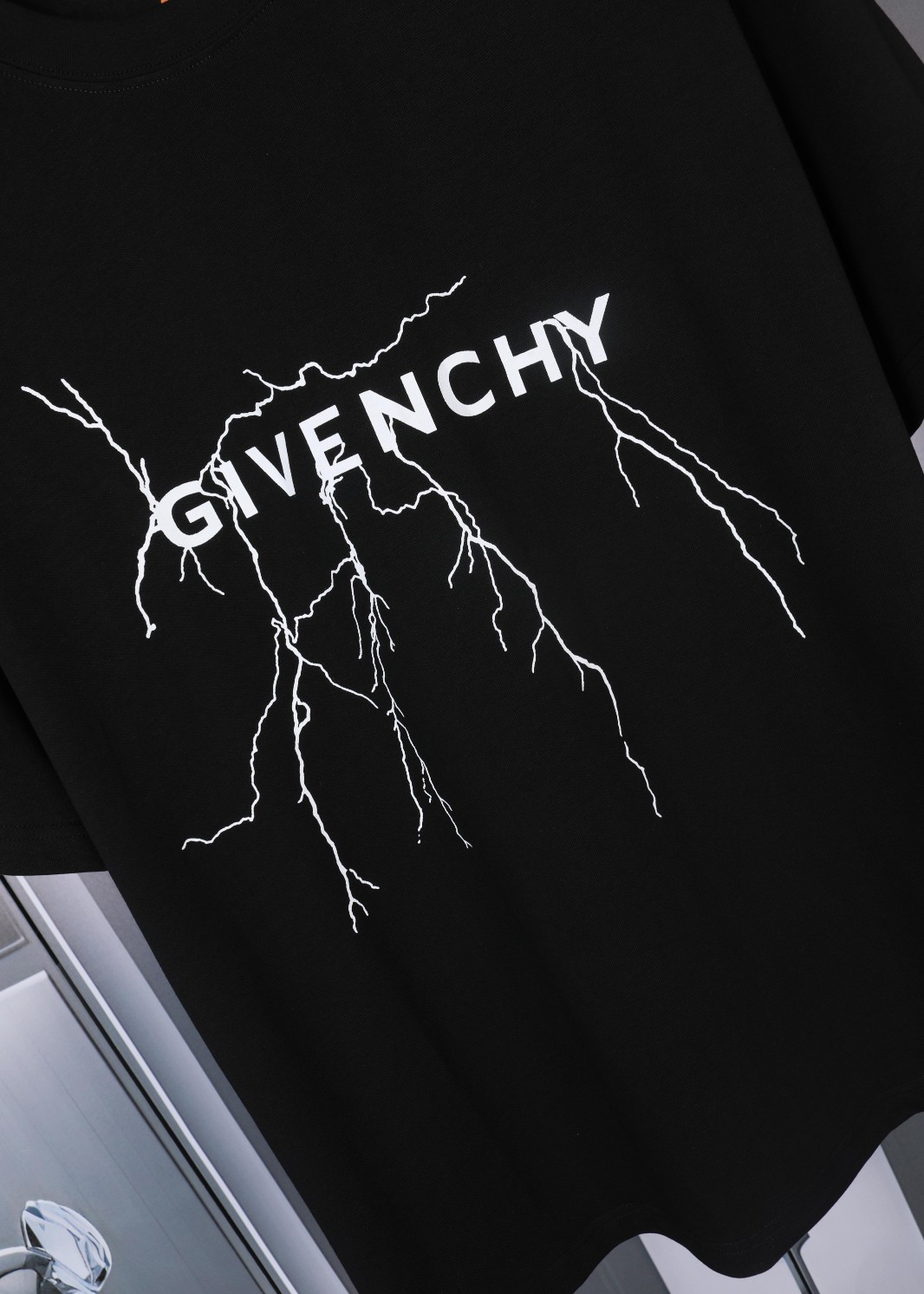 Givenchy Lightning Gradient Print Short Sleeve T-Shirt - Unisex Style 7 a1706470565074 4023