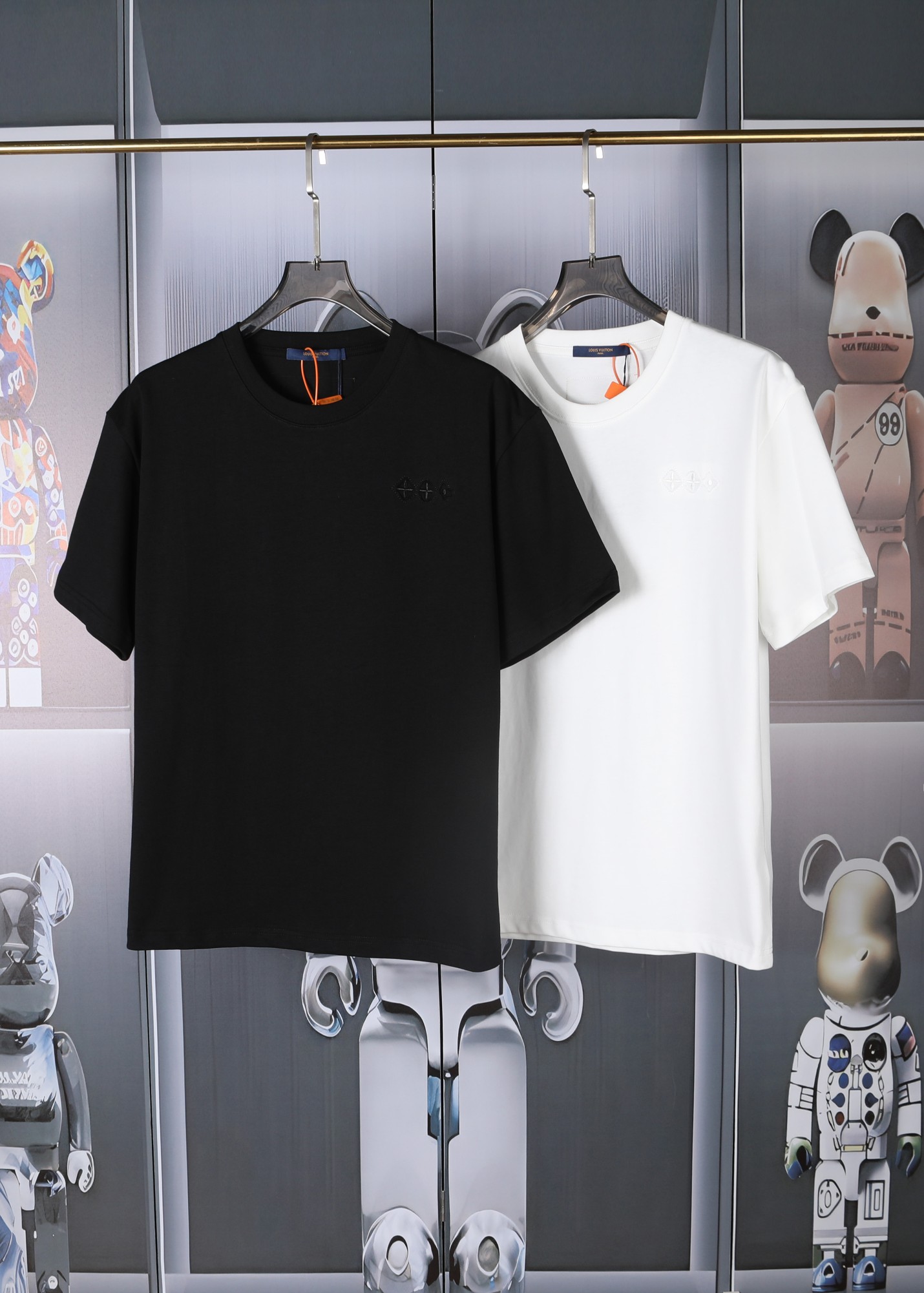 「Dw」 LV路易新款贴布绣花短袖 ，高品质🔥重磅双纱280g滑...