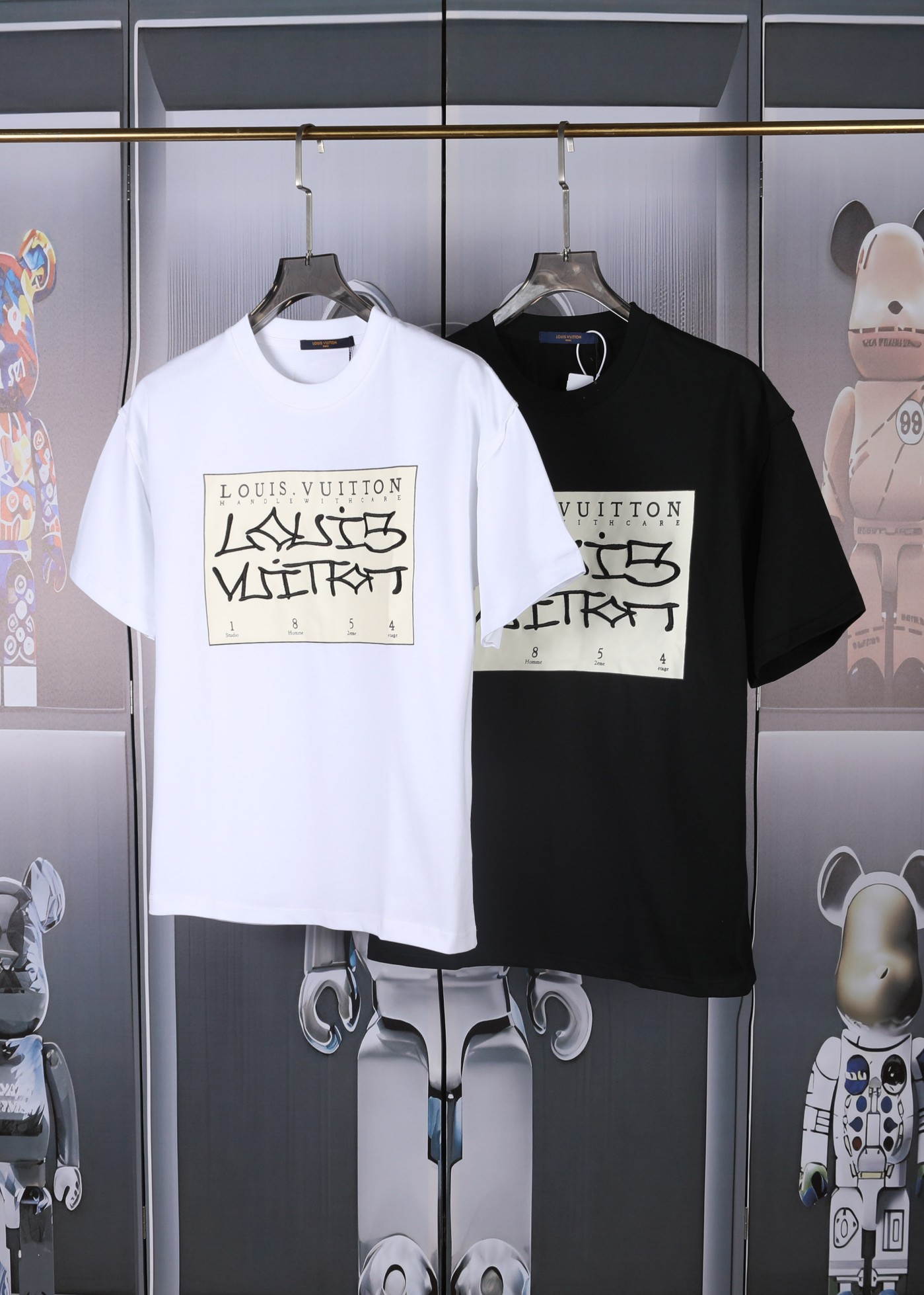 .00「D💓」 LV路易印花刺绣新款短袖，高品质🔥尼龙滑爽...