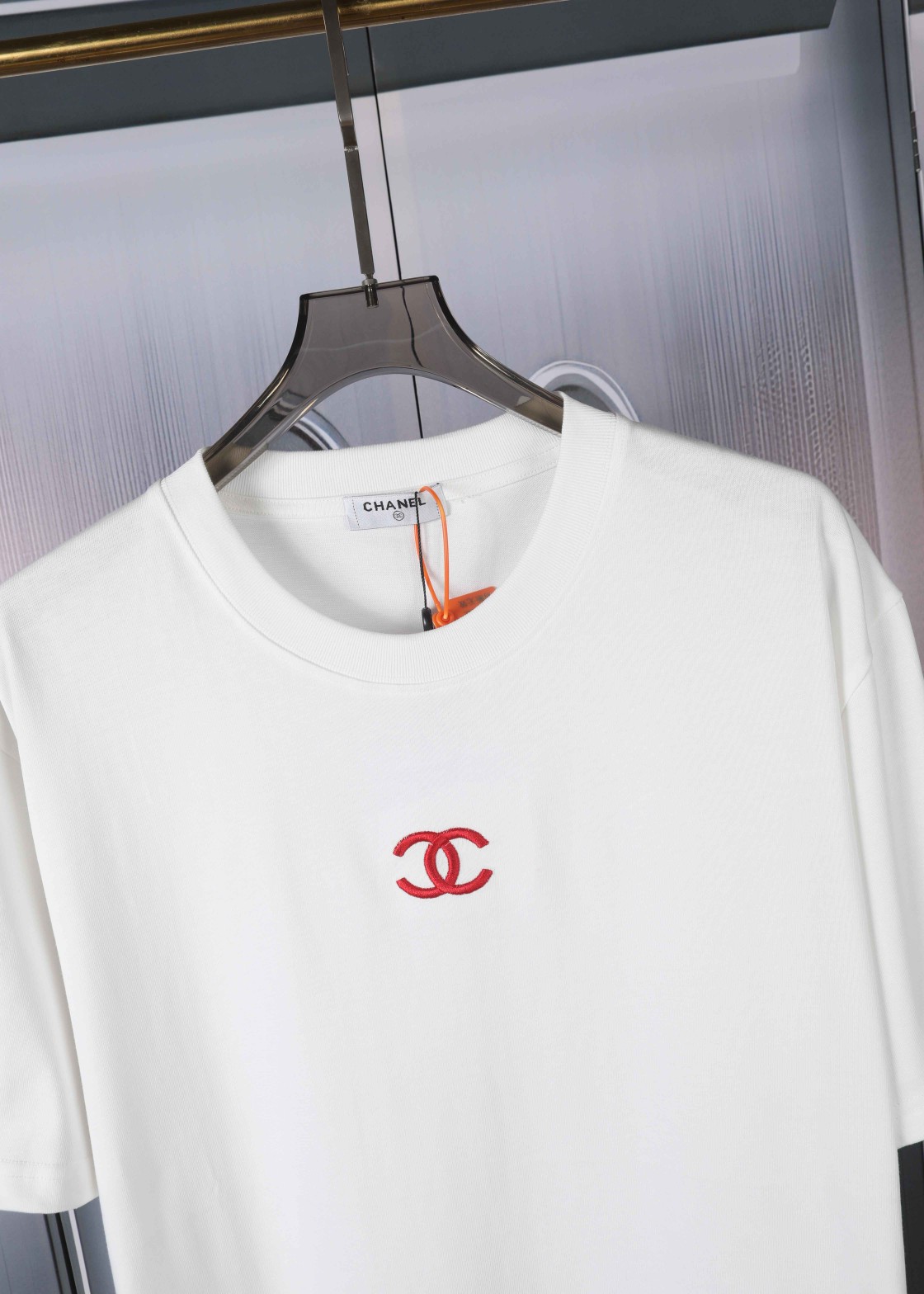 Luxury Embroidered Chanel Towel with High-End Design in Multiple Colors and Sizes - 图片 7