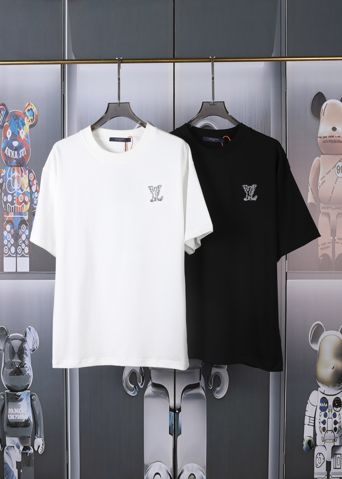 「Dw」 LV驴家新款花卉刺绣标志短袖 ，高品质🔥重磅双纱2...