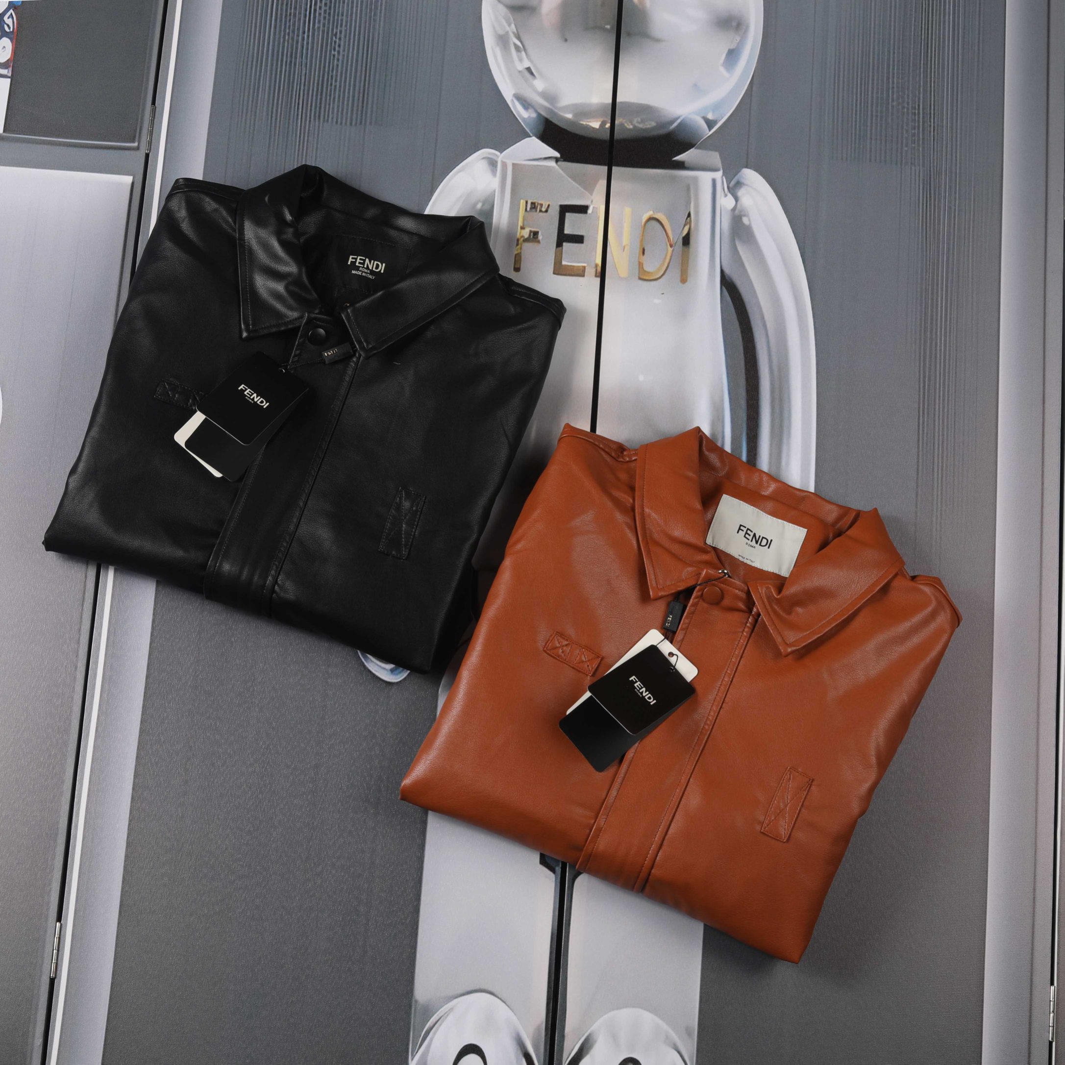 Stylish Leather Jacket for P Family: Sharp Lines, Imported Leather, Clean Atmosphere. - 图片 4