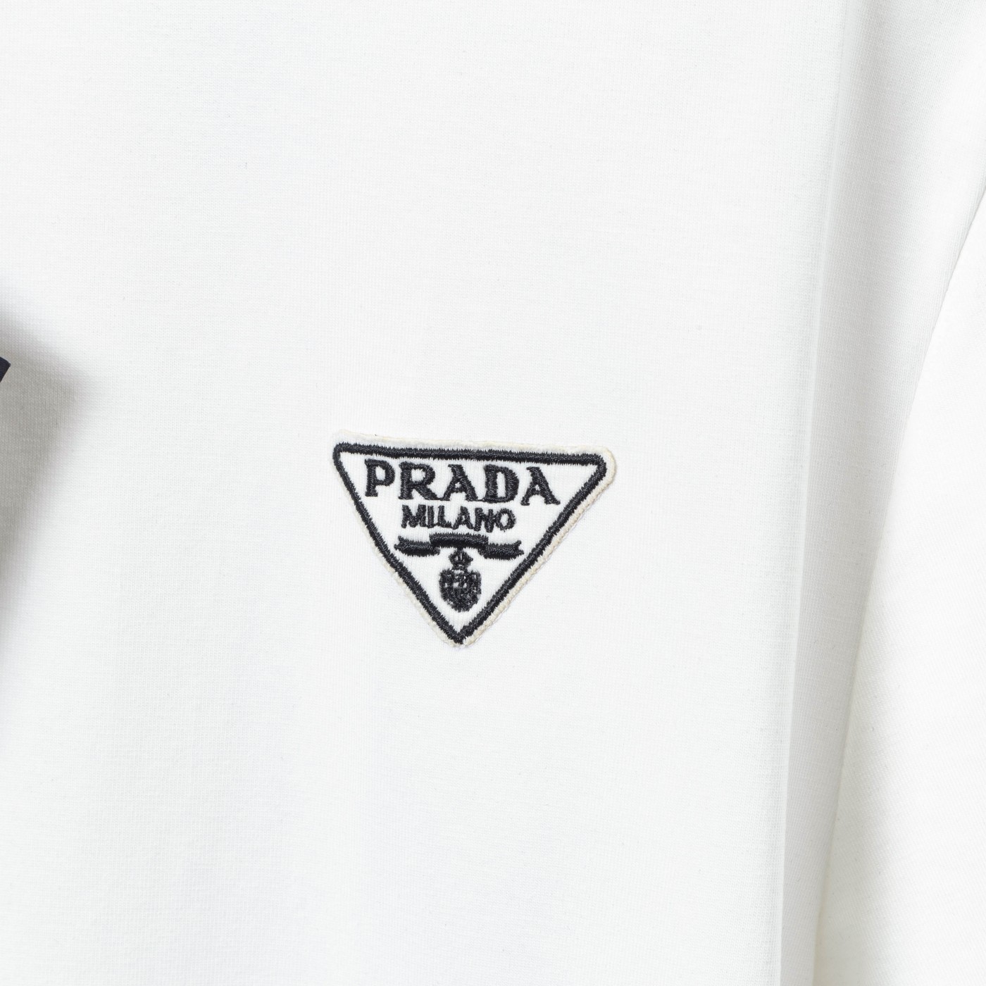 Prada New Embroidery Short Sleeves: High-Quality Cotton, Unique Design, Unisex, Various Sizes - 图片 6