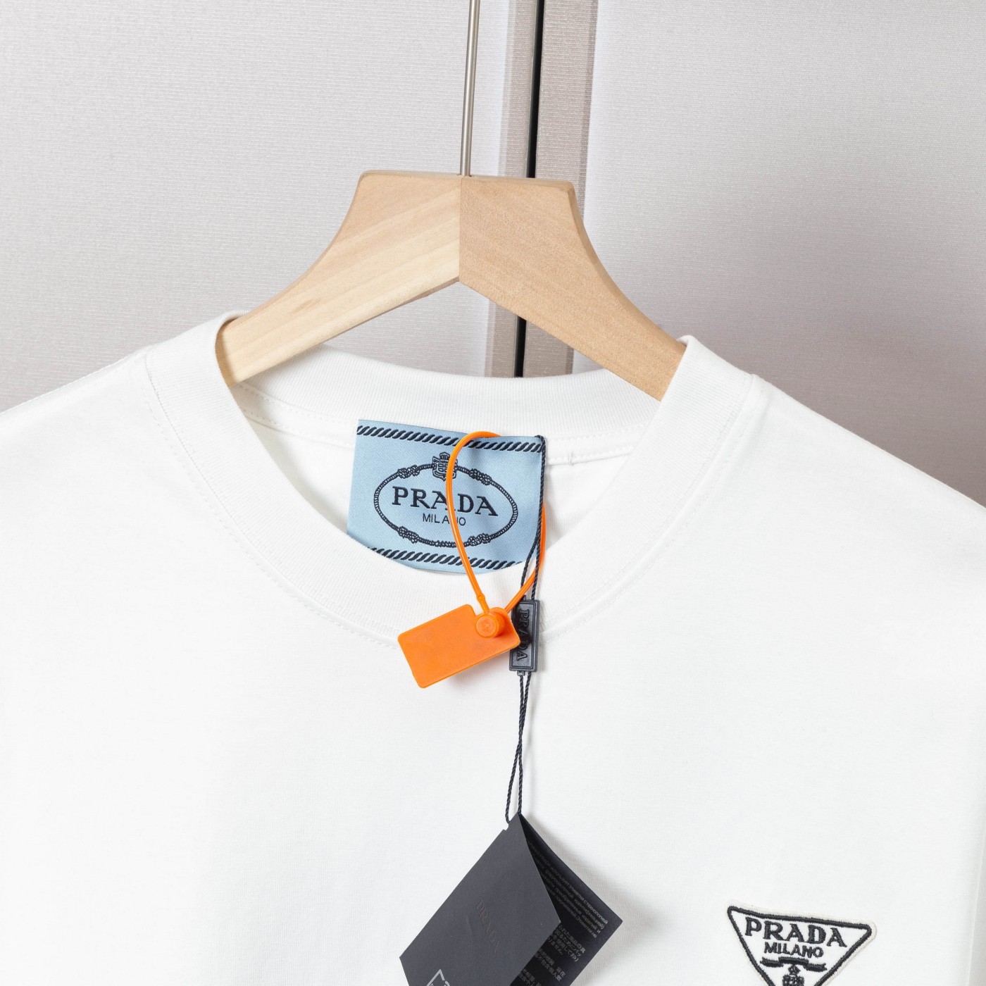 Prada New Embroidery Short Sleeves: High-Quality Cotton, Unique Design, Unisex, Various Sizes - 图片 5