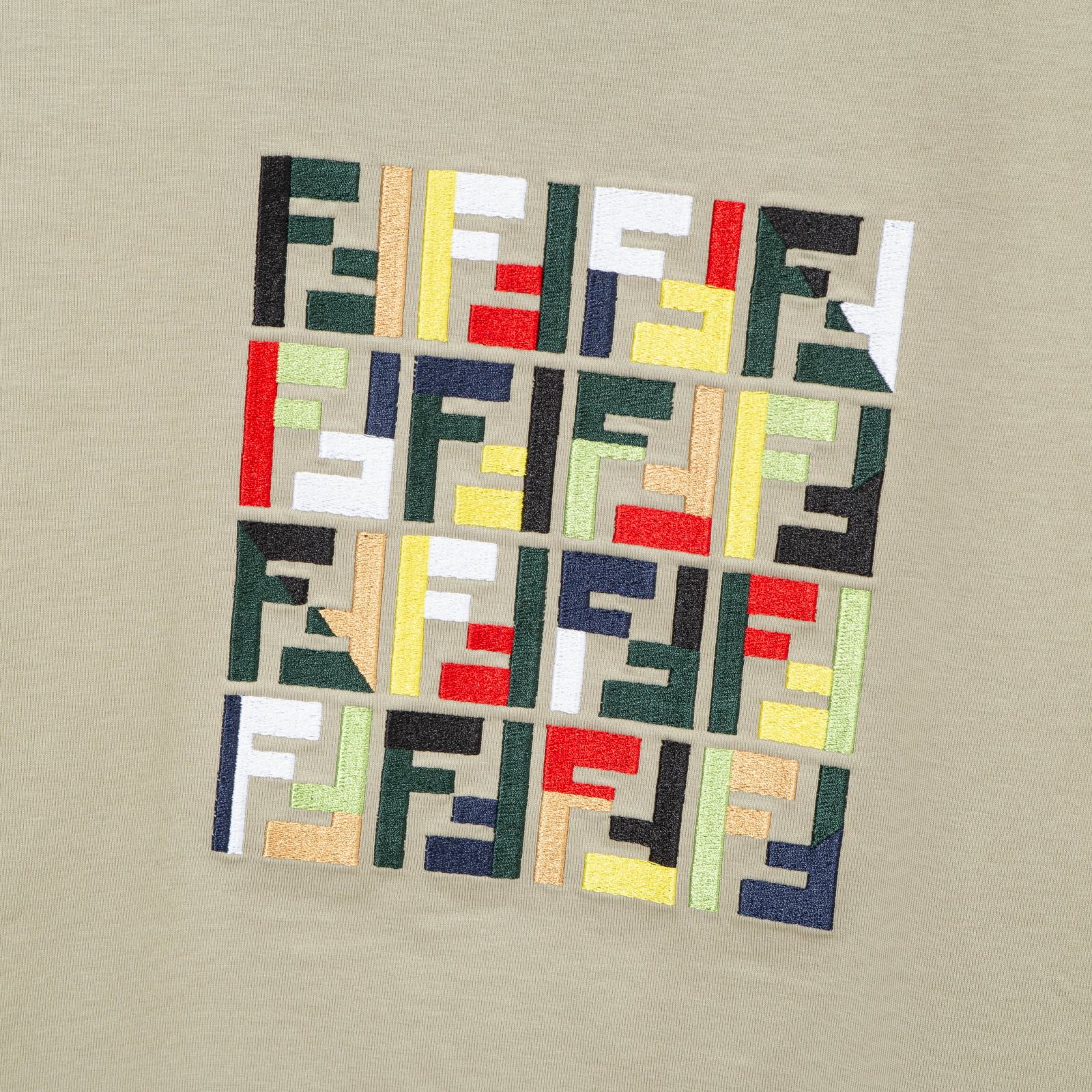 FENDI  T恤服装,男,fendi 7