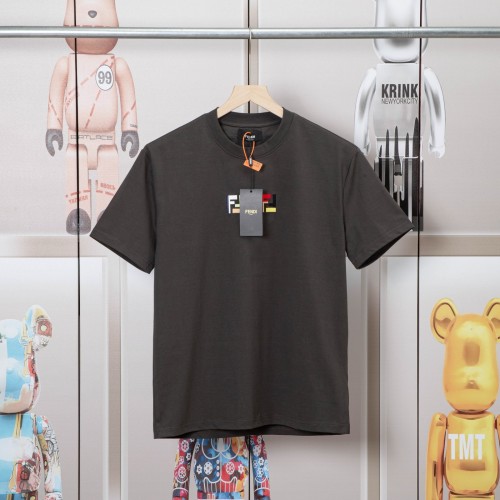 Fendi Men's Embroidered Logo Short Sleeve Casual T-Shirt - F812