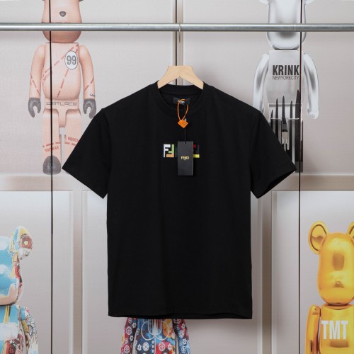 Fendi Geborduurd Casual T-shirt voor Heren - Zwart, Wit, Grijs, S t/m XL 1 Fendi Geborduurd Casual T-shirt voor Heren - Zwart, Wit, Grijs, S t/m XL