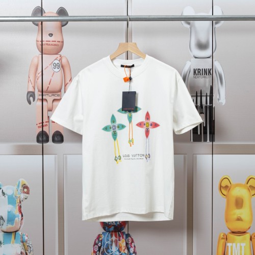Louis Vuitton Spring/Summer Printed Short Sleeve T-Shirt - Unisex 1 Louis Vuitton Spring/Summer Printed Short Sleeve T-Shirt - Unisex