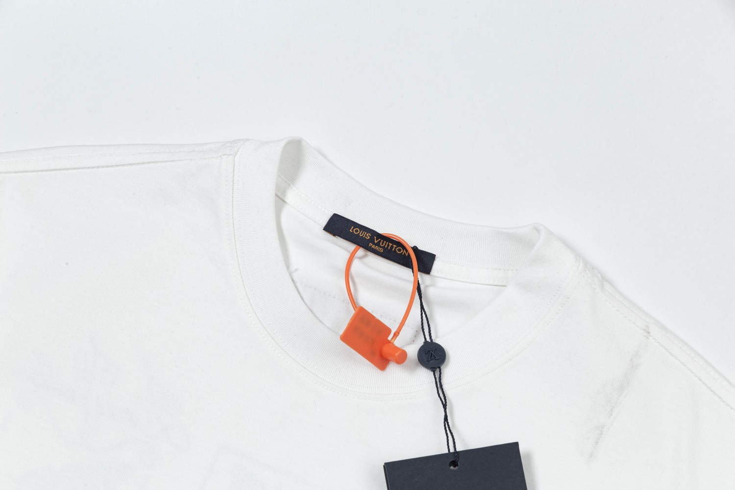 Louis Vuitton Spring/Summer Printed Short Sleeve T-Shirt - Unisex Style 5 a1740871398188 1073