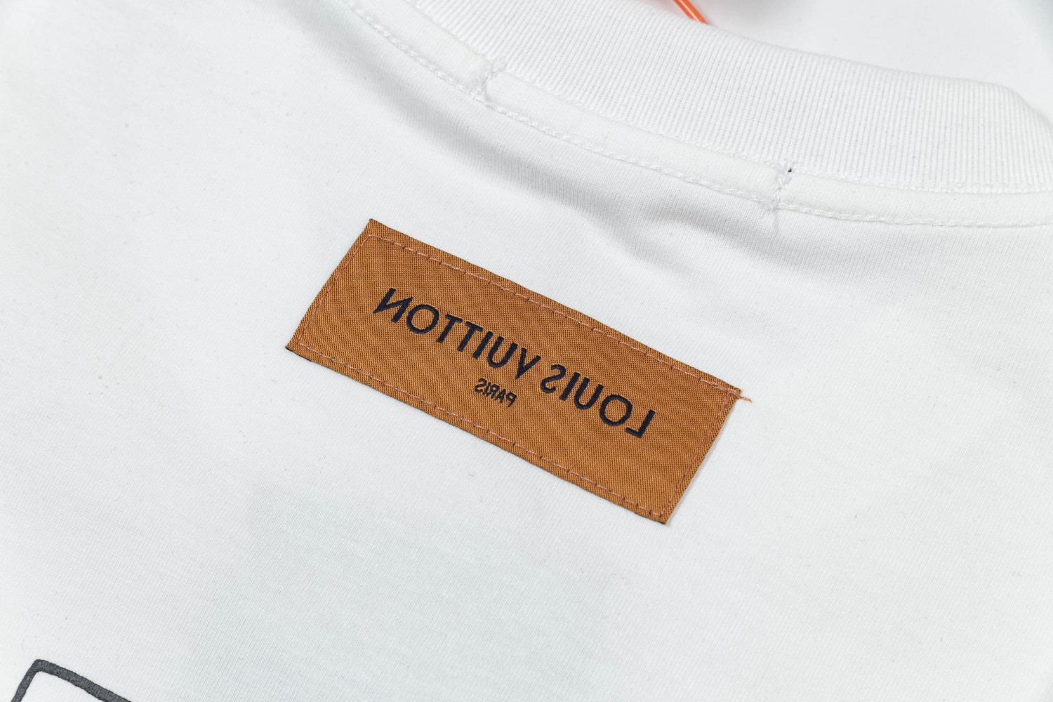 Louis Vuitton Spring/Summer Printed Short Sleeve T-Shirt - Unisex Style 7 a1740871398197 5317