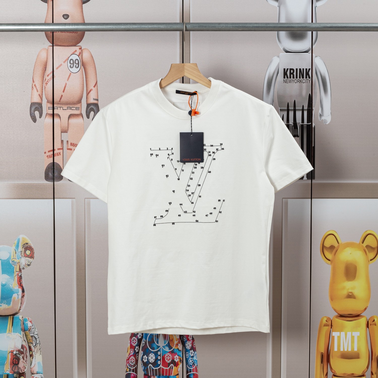 .00「D💓」 LV路易绣花新款短袖 ，高品质🔥尼龙滑爽纯棉...