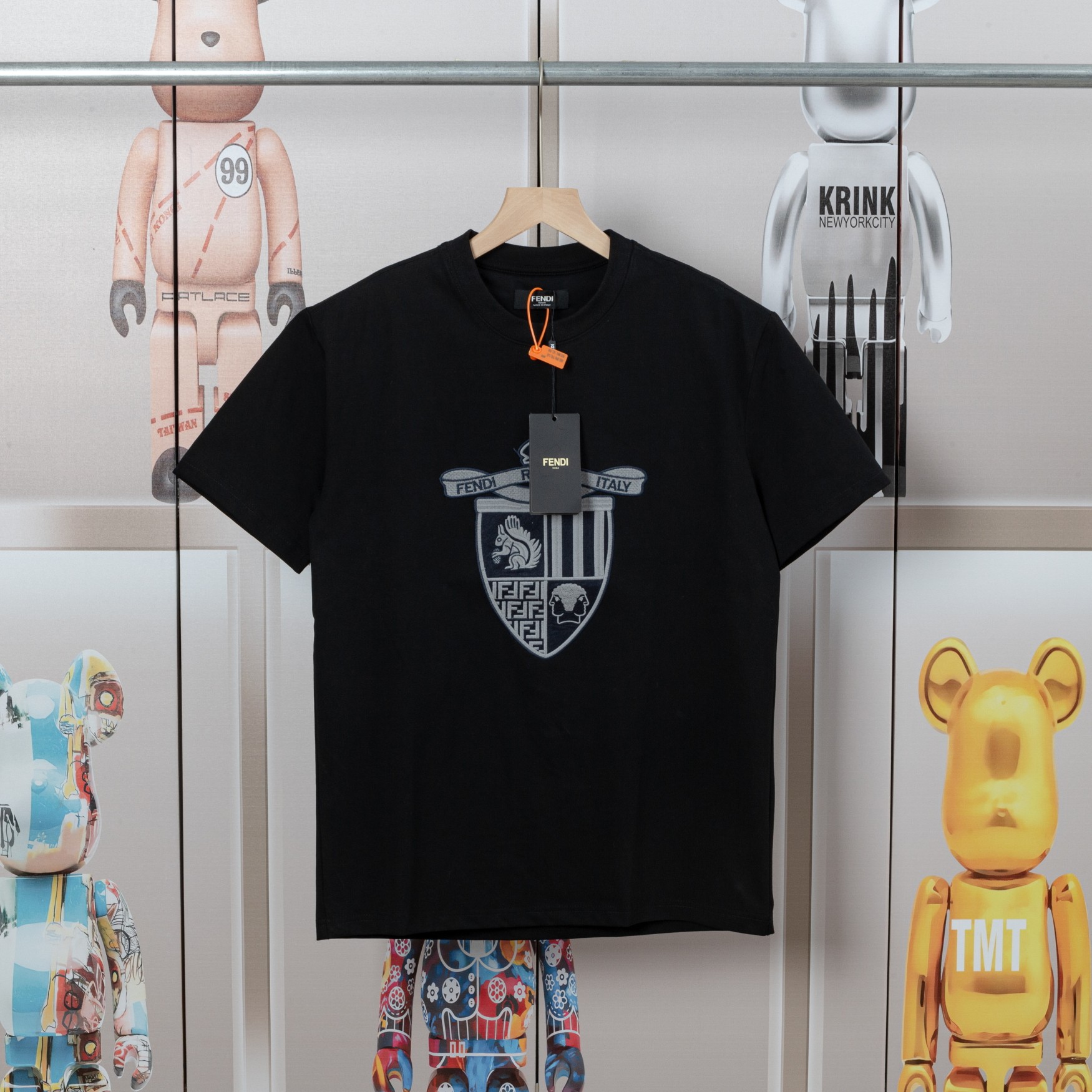 .00「D💓」 FENDI芬迪🔥春夏新款绣花休闲短袖T恤.细节原版...