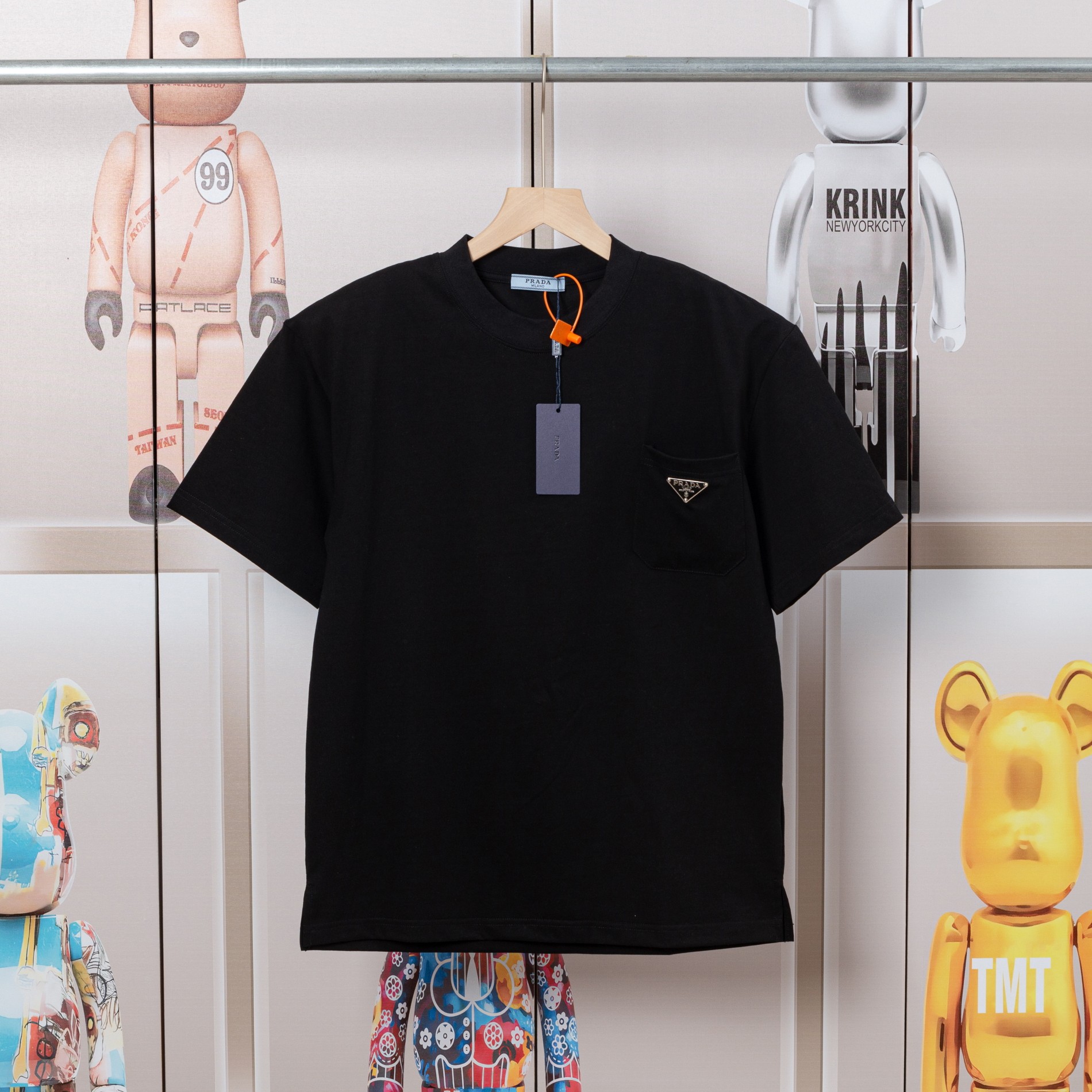 .00「D💓」 RADA 普拉达 新款口袋三角标短袖T恤. 高品质🔥...