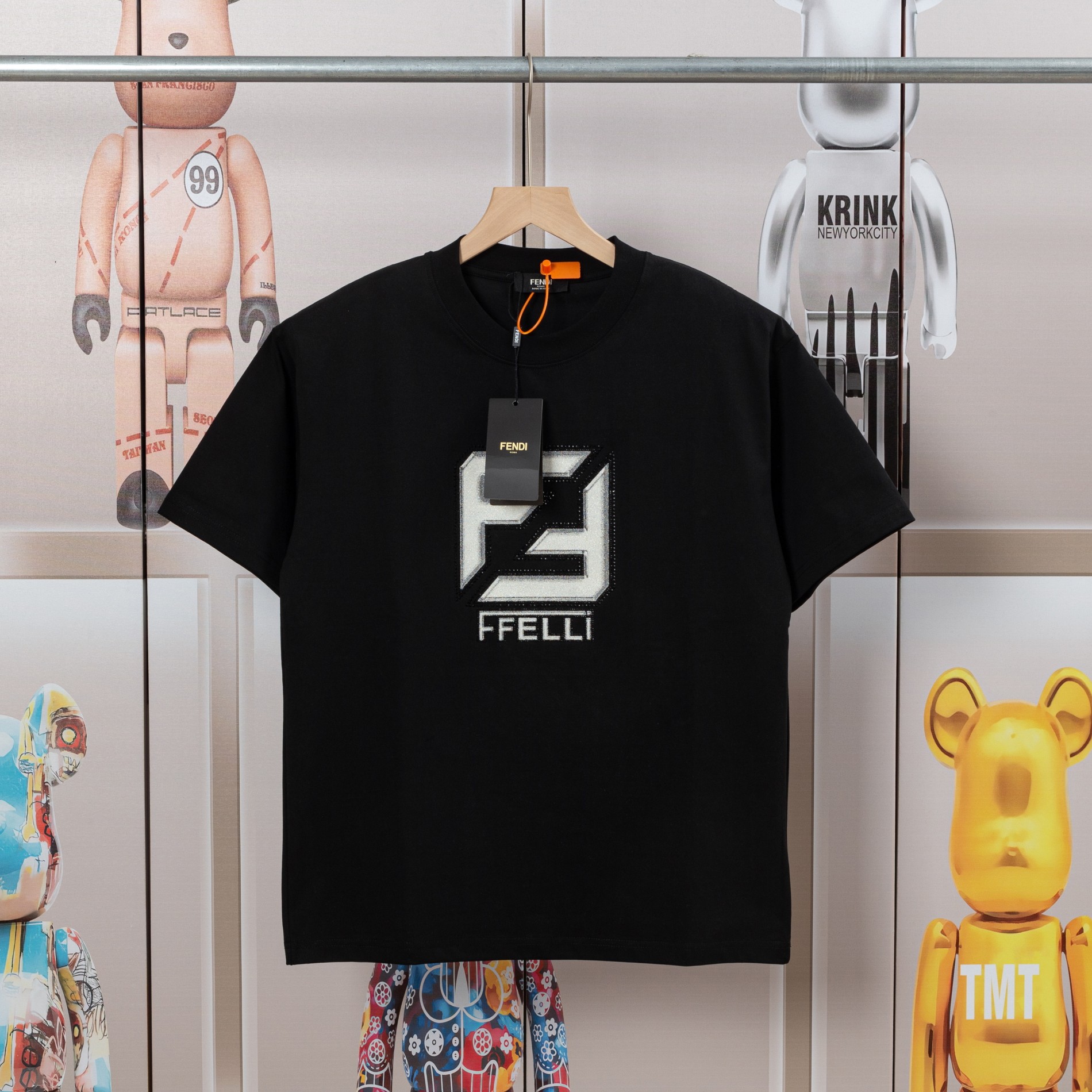 .00「D💓」 FENDI芬迪🔥春夏新款3D数码印花烫钻短袖T恤.细...