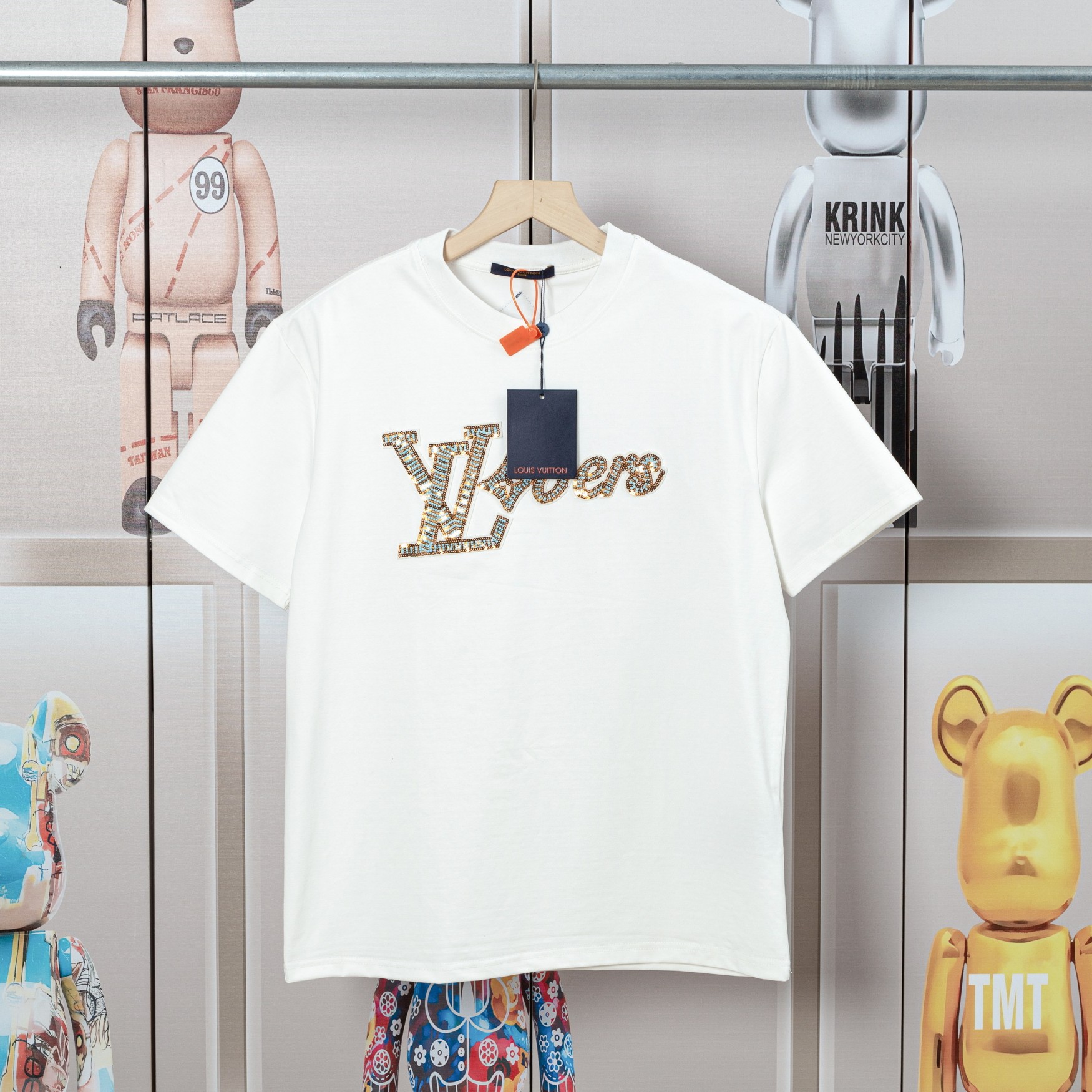 .00「D💓」 LV路易早春珠片绣花新款短袖T恤，高品质🔥尼...