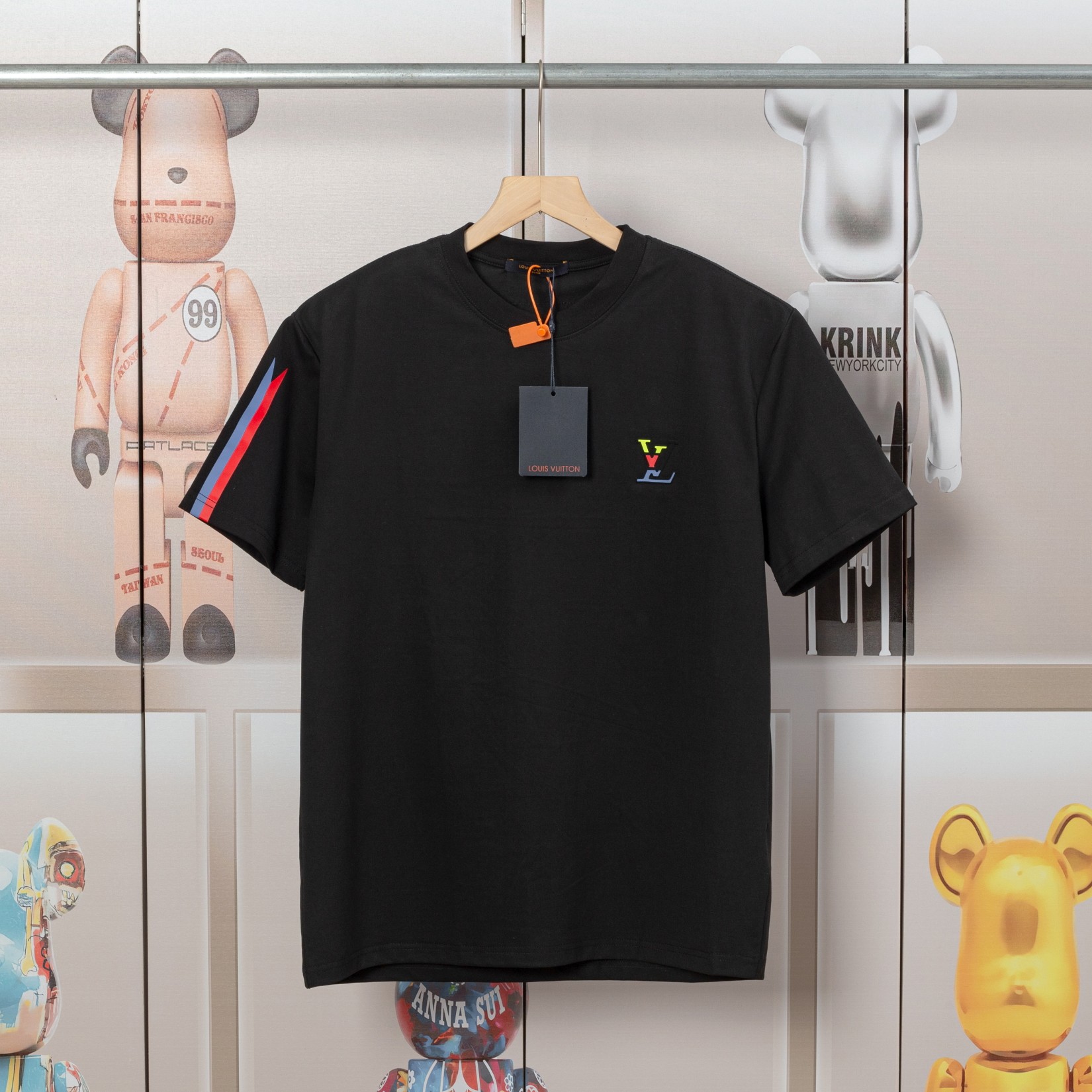 .00「D💓」 LV路易驴家早春 凹凸提花兼压彩条新款短袖T恤...