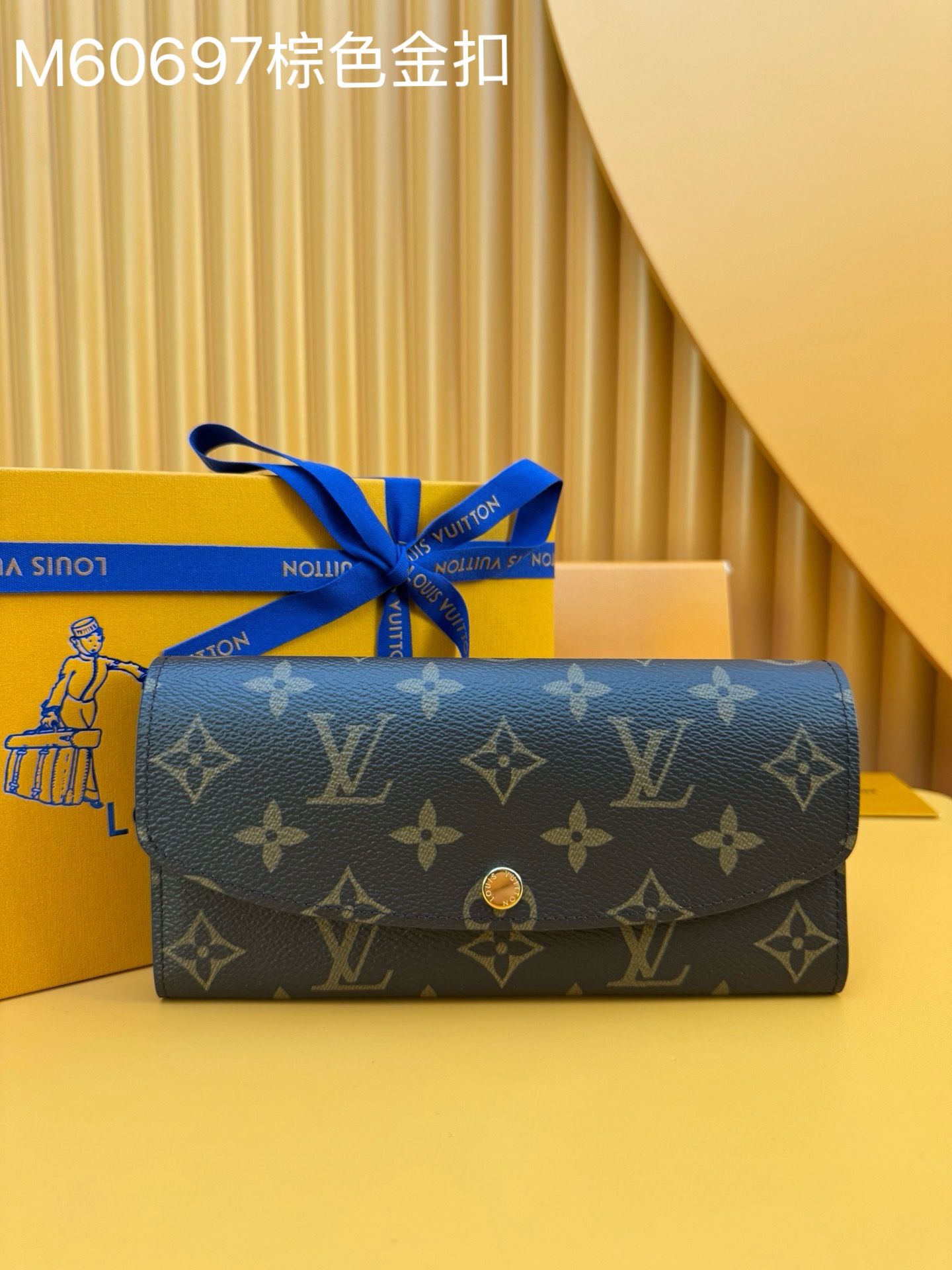 NO:673367,M60697 brown gold buckle 'Special Duty Free' [Official special edition·First-class material·All-steel hardware·French chips·Full set of packaging] Functionally practical and gorgeously designed, the wallet is made of soft canvas and lined with brightly colored linings, and has an extremely elegant temperament. The multi-pocket design and eye-catching shape give it an irresistible charm. 19x10x2cm, LV wallet, louis vuitton, wallets19860909M60697棕色金扣 《特級免稅》[官方专版·一級材料·全鋼五金·法国芯片·全套包裝］ 功能实用且设计华美的 钱夹采用柔软的帆布制成,衬以颜色鲜艳的内衬,气质极为优雅. 多袋式设计和引人注目的造型赋予其无法抗拒的迷人魅力.19x10x2cm,LV钱包,louis vuitton,wallets,欧美剧