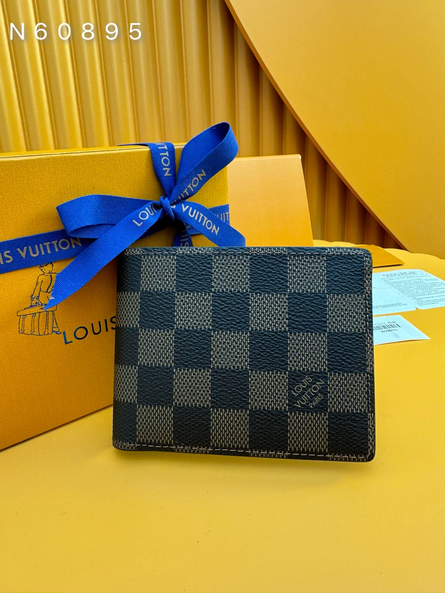 NO:674523,N60895 'Special Duty Free' [Official special edition·First class material·All steel hardware·French chip·Full set of packaging] The wallet is made of canvas and has multiple pockets for credit cards, banknotes, and invoices. 11.5x9x1.5cm, LV wallet, louis vuitton, wallets19860909N60895 《特級免稅》[官方专版·一級材料·全鋼五金·法国芯片·全套包裝］钱包采用帆布制造,设有多个口袋,可供放置信用卡、纸币、发票.11.5x9x1.5cm,LV钱包,louis vuitton,wallets,欧美剧