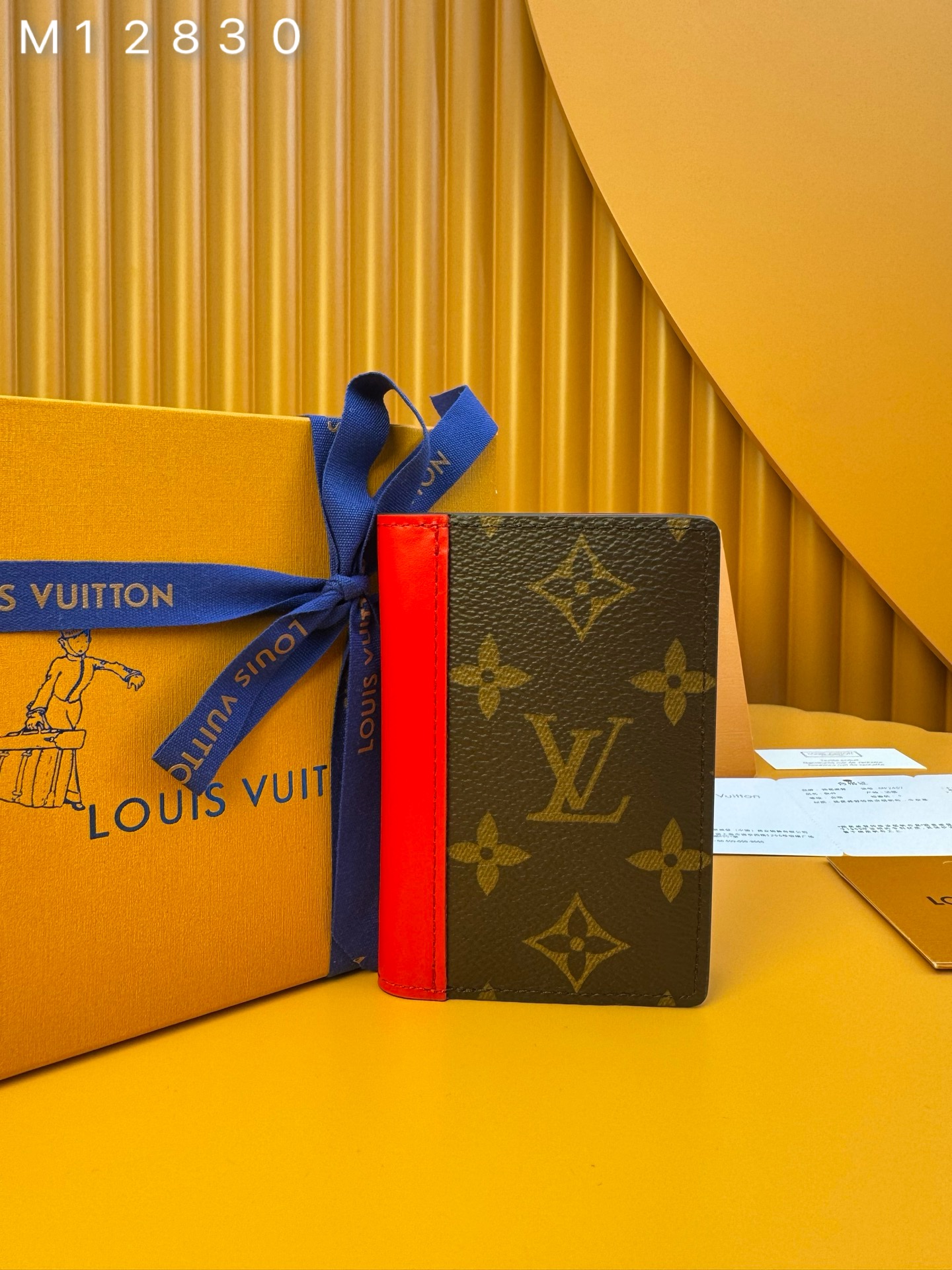 NO:674543,M12830 'Special Duty Free' [Official Special Edition·First Class Material·All Steel Hardware·French Chip·Complete Packaging] This pocket wallet is made of Monogram Macassar canvas with bright lining and leather trim, adding a refined choice to the LV Colormania series. The compact structure is equipped with a card compartment, an inner pocket and a rear outer pocket, and can be easily placed in most pockets. 7.5x11.1x1cm, LV wallet, louis vuitton, wallets19860909M12830 《特級免稅》[官方专版·一級材料·全鋼五金·法国芯片·全套包裝］本款口袋钱夹以Monogram Macassar帆布搭配明丽内衬和皮革饰边,为LV Colormania系列增添考究之选.紧凑构型设有卡片夹层、内袋和后侧外袋,亦可轻松置于多数口袋.7.5x11.1x1cm,LV钱包,louis vuitton,wallets,欧美剧