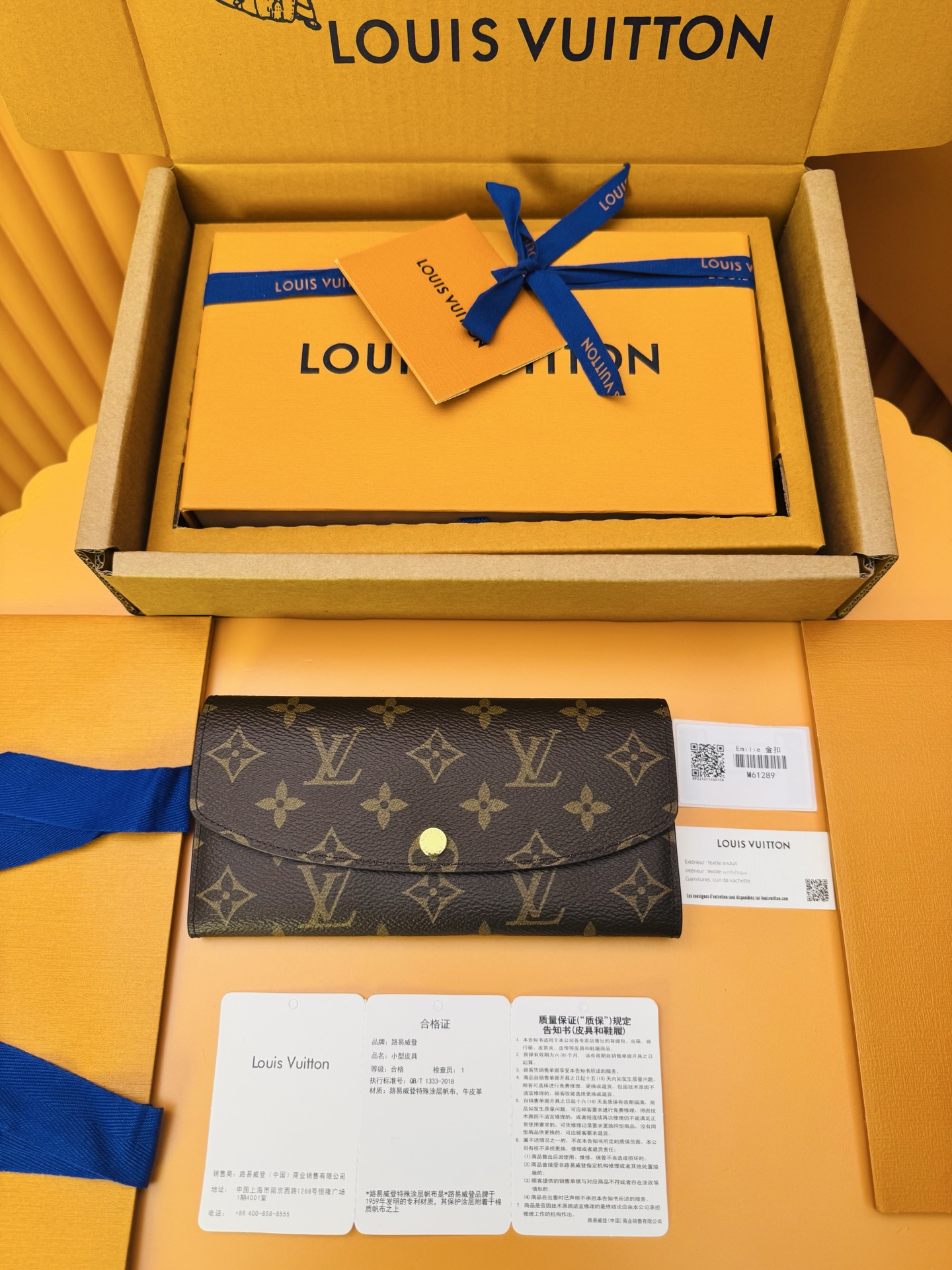 NO:763570,M61289 gold buckle 'Special Duty Free' [Official special edition·First-class material·All-steel hardware·Dynamic chip·Full set of packaging] Functionally practical and gorgeously designed wallet made of soft canvas, lined with brightly colored lining, extremely elegant. The multi-pocket design and eye-catching shape give it an irresistible charm. 19x10x2cm, LV wallet, louis vuitton, wallets19860909M61289金扣《特級免稅》[官方专版·一級材料·全鋼五金· 动态芯片·全套包裝］功能实用且设计华美的 钱夹采用柔软的帆布制成,衬以颜色鲜艳的内衬,气质极为优雅. 多袋式设计和引人注目的造型赋予其无法抗拒的迷人魅力.19x10x2cm,LV钱包,louis vuitton,wallets,欧美剧