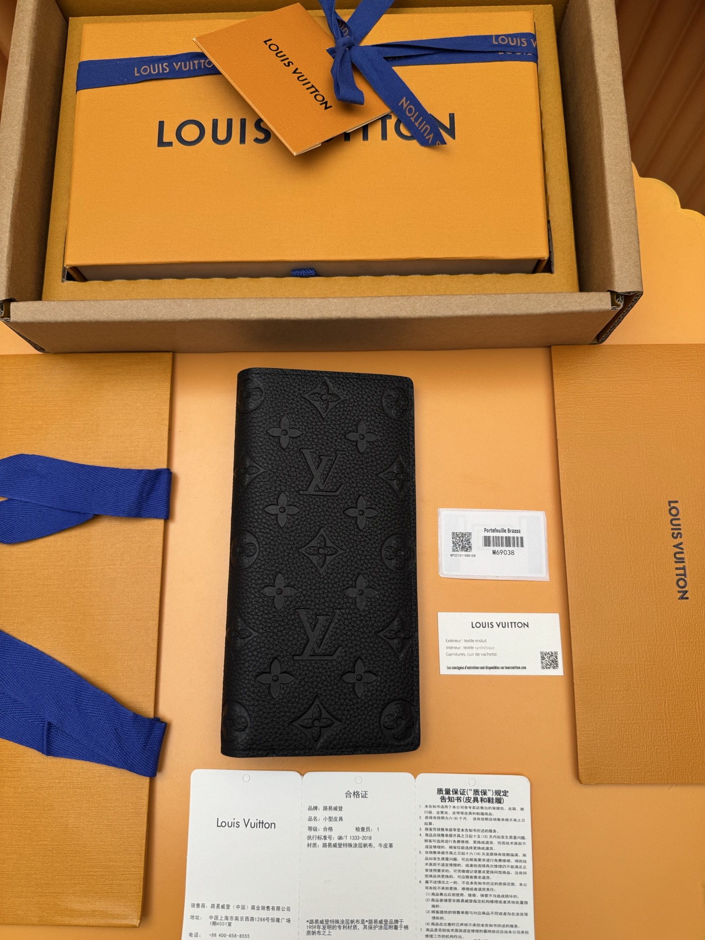 NO:674328,M69038 'Special Duty Free' [Official Special Edition·First Class Material·All Steel Hardware·Dynamic Chip·Full Package] Embossed with the Monogram pattern designed by Louis Vuitton, this soft cowhide leather Brazza wallet offers spacious capacity. It has multiple pockets and multiple slits, and has a large storage compartment with a zipper lock for coins. This spacious wallet can slide into most jacket pockets. 10x19x2cm, LV wallet, louis vuitton, louis vuitton,wallets,jackets & coats,cowhide19860909M69038 《特級免稅》[官方专版·一級材料·全鋼五金· 动态芯片·全套包裝］浮雕由路易威登设计的Monogram图案,这款柔软牛皮布拉扎钱包提供宽敞的容量.它具有多个口袋和多个缝隙,并有一个带拉链锁的大型储物柜,用于硬币.这个宽敞的钱包可以滑入大多数夹克口袋.10x19x2cm,LV钱包,louis vuitton,louis vuitton,wallets,jackets & coats,cowhide,欧美剧