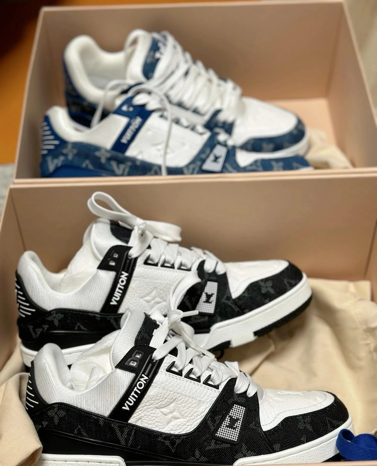 lvtrainer 黑白牛仔的快乐，嘴角根本压不住。