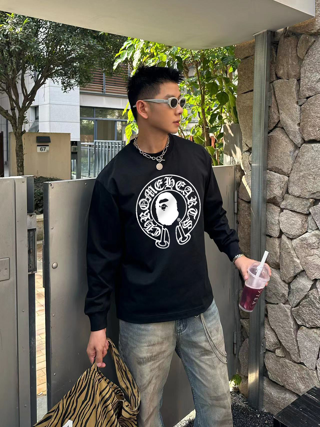 NO:529087,Croxin 2025 Spring and Autumn New Style Round Neck Long Sleeve T-shirt Front and Back Logo Alphabet Pattern Print High-end Simple, Loose, Casual, Breathable, Evergrande Men and Women Size Size S M L XL XXL Five Sizes Color White Black, Chrome Hearts, Tees, t-shirt, alexander wang19860909克罗心 2025 春秋新款 圆领长袖T恤 前后logo字母图案印花 高端简约宽松休闲透气百搭 男女同款 尺码S M L XL XXL 五个码 颜色白色 黑色,,chrome hearts,tees，t-shirt,alexander wang,Men's clothing